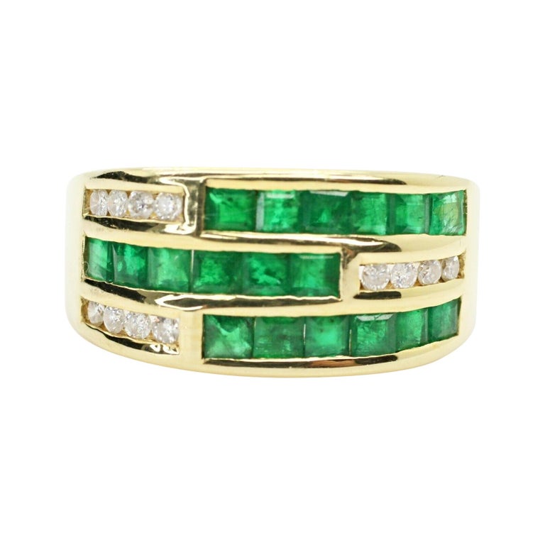 18k Yellow Gold Emerald and Diamond Channel Set Ring For Sale at 1stDibs