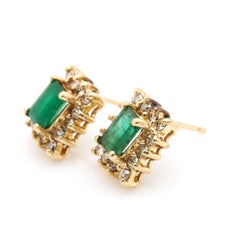 18K Yellow Gold Emerald and Diamond Earrings for her