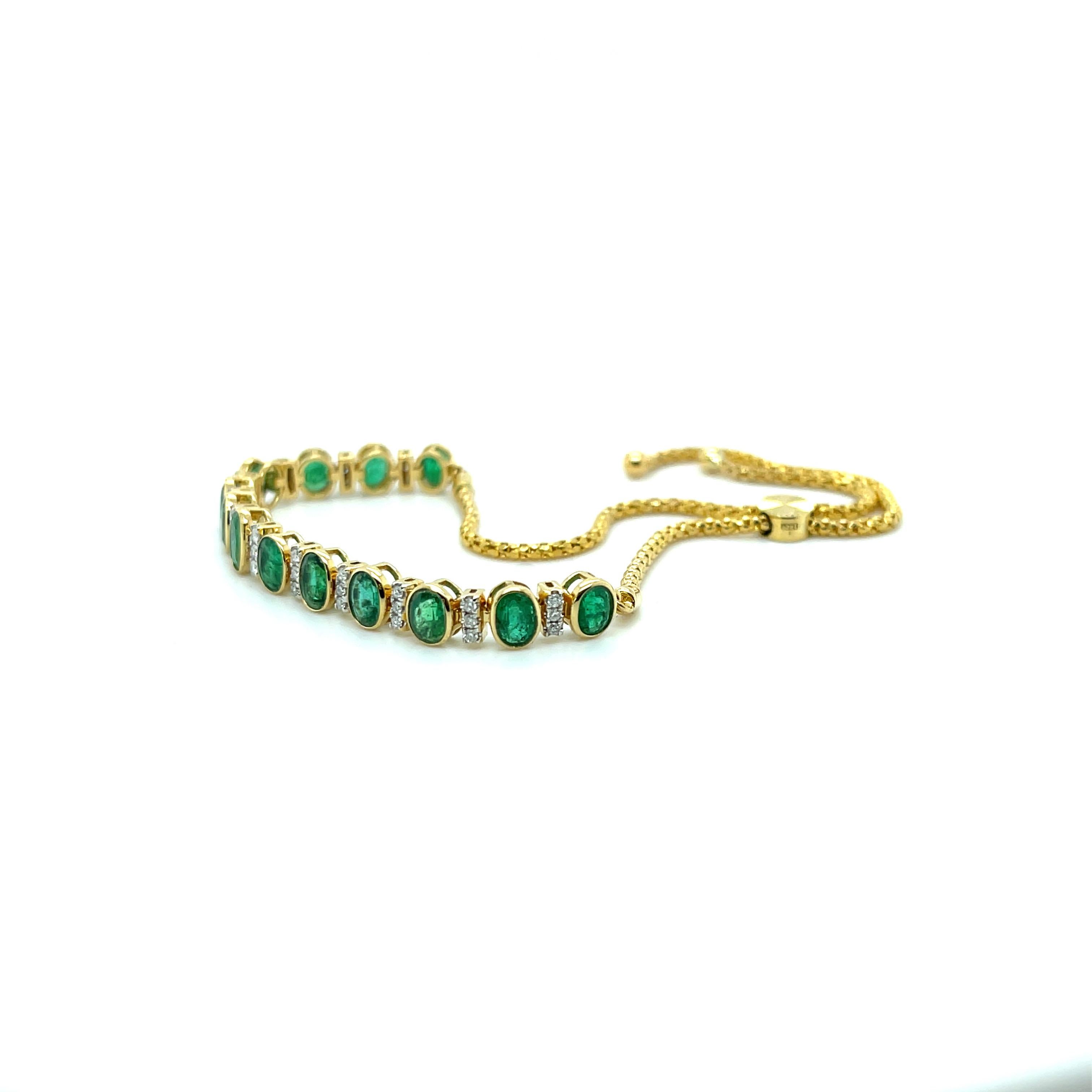 Oval Cut 18k Yellow Gold Emerald and Diamond Expandable Bracelet For Sale