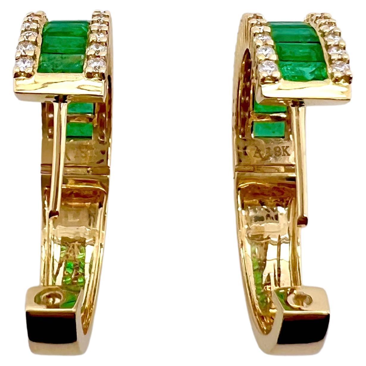 Contemporary 18k Yellow Gold Emerald and Diamond Hoop Earrings For Sale