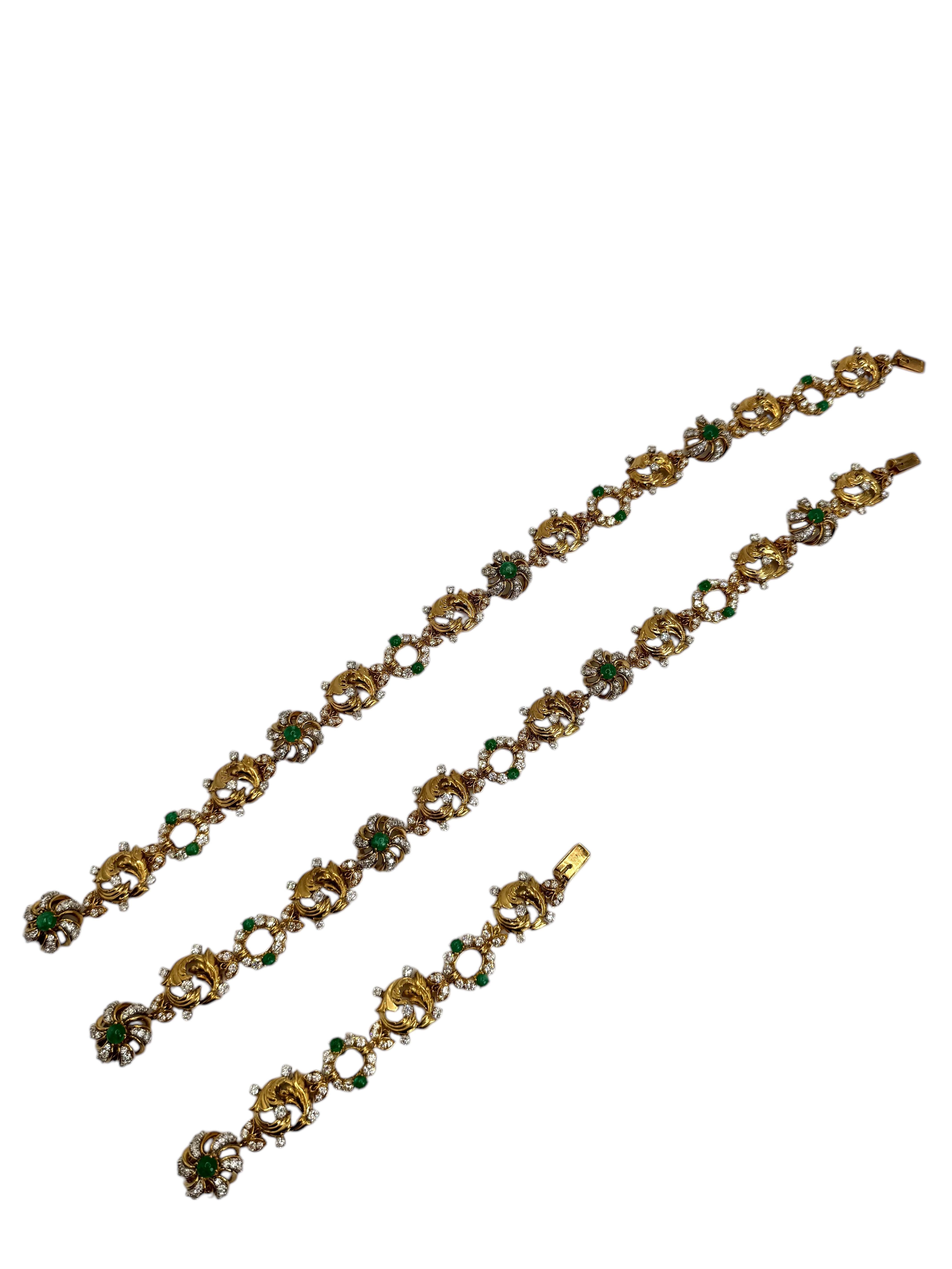 18K Yellow Gold Emerald and Diamond Necklace and Bracelet Set In Excellent Condition For Sale In Great Neck Plaza, NY