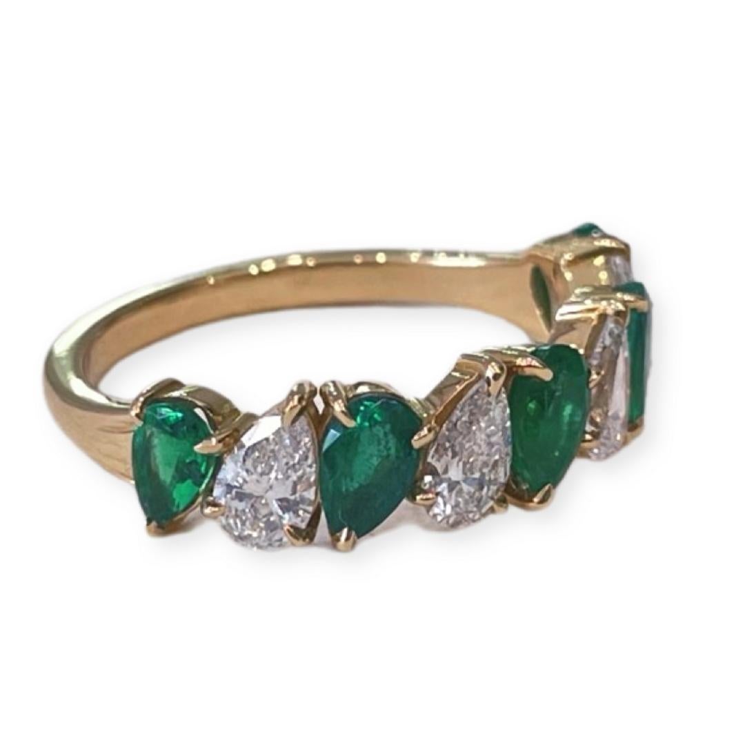Pear Cut 18k Yellow Gold Emerald and Diamond Ring For Sale