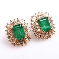 18K Yellow Gold Emerald and Diamond Stud Earrings