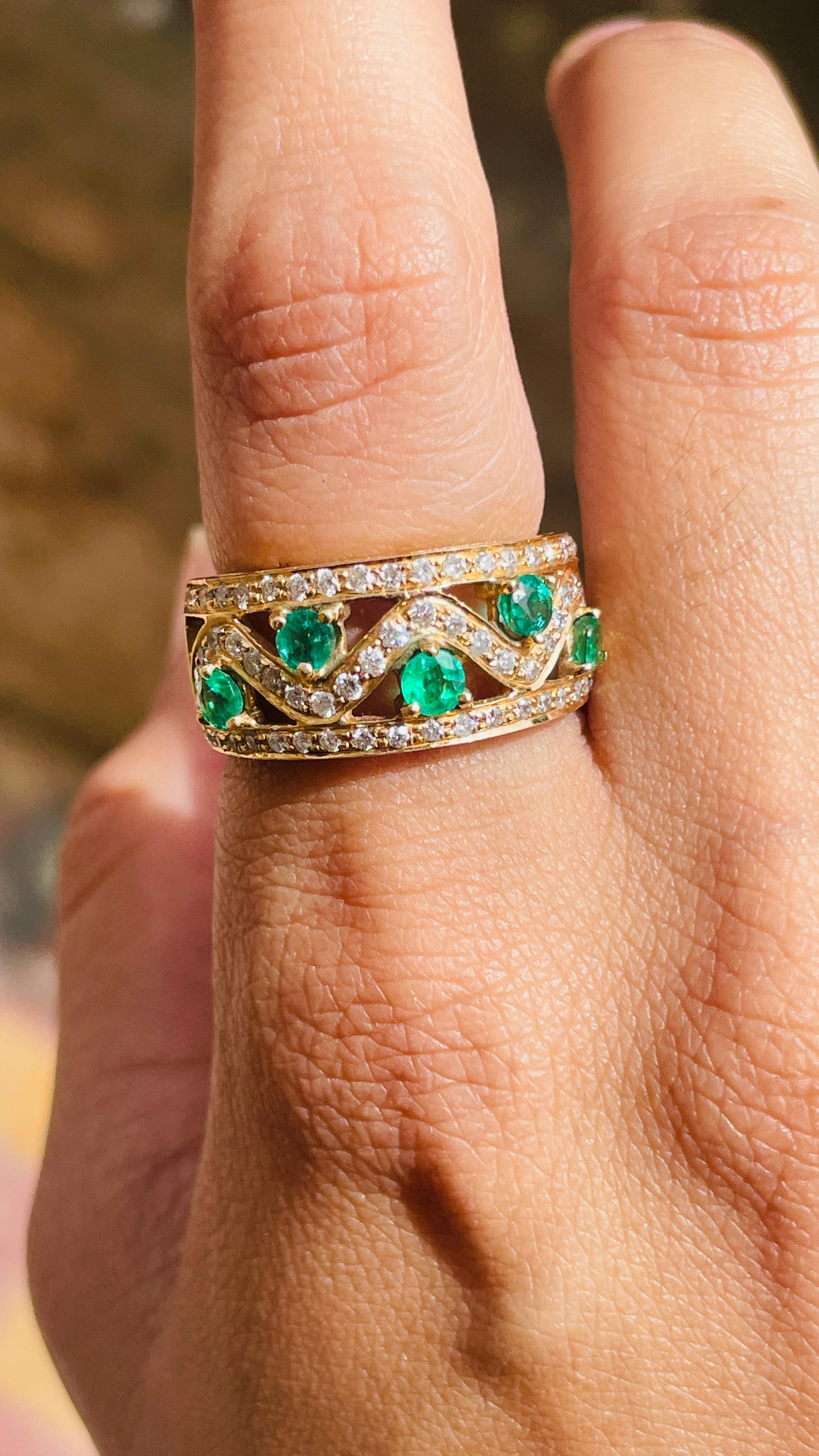 For Sale:  18K Yellow Gold Emerald and Diamond Wedding Ring 13