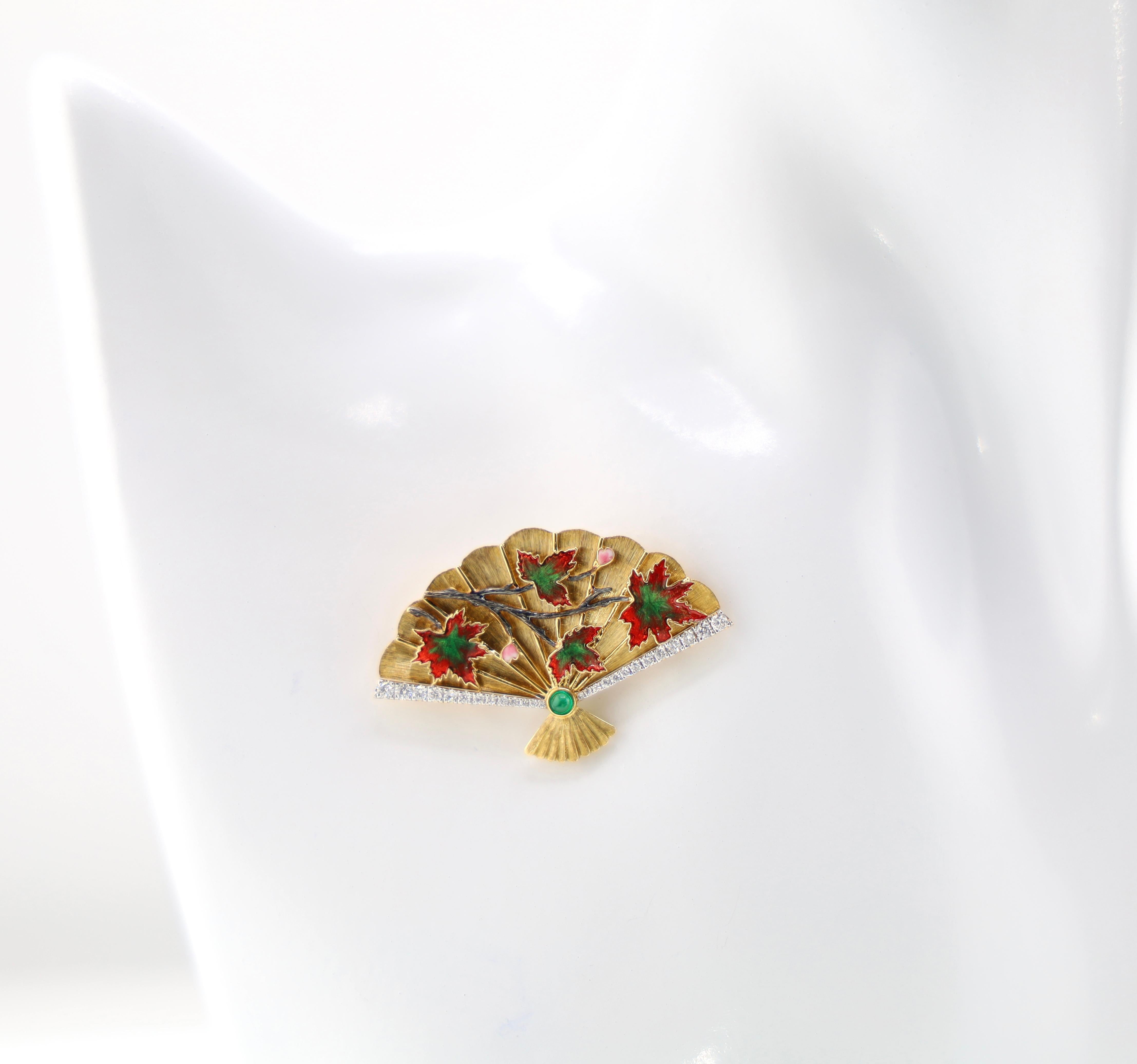 18 Karat Gelbgold Smaragd Chinesische Traditionelle emaillierte Fächer emaillierte Brosche Anhänger im Zustand „Neu“ im Angebot in Kowloon, HK