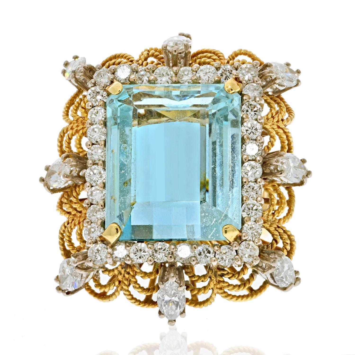 18K Yellow Gold Emerald Cut Aquamarine And Diamond Halo Ring For Sale 1