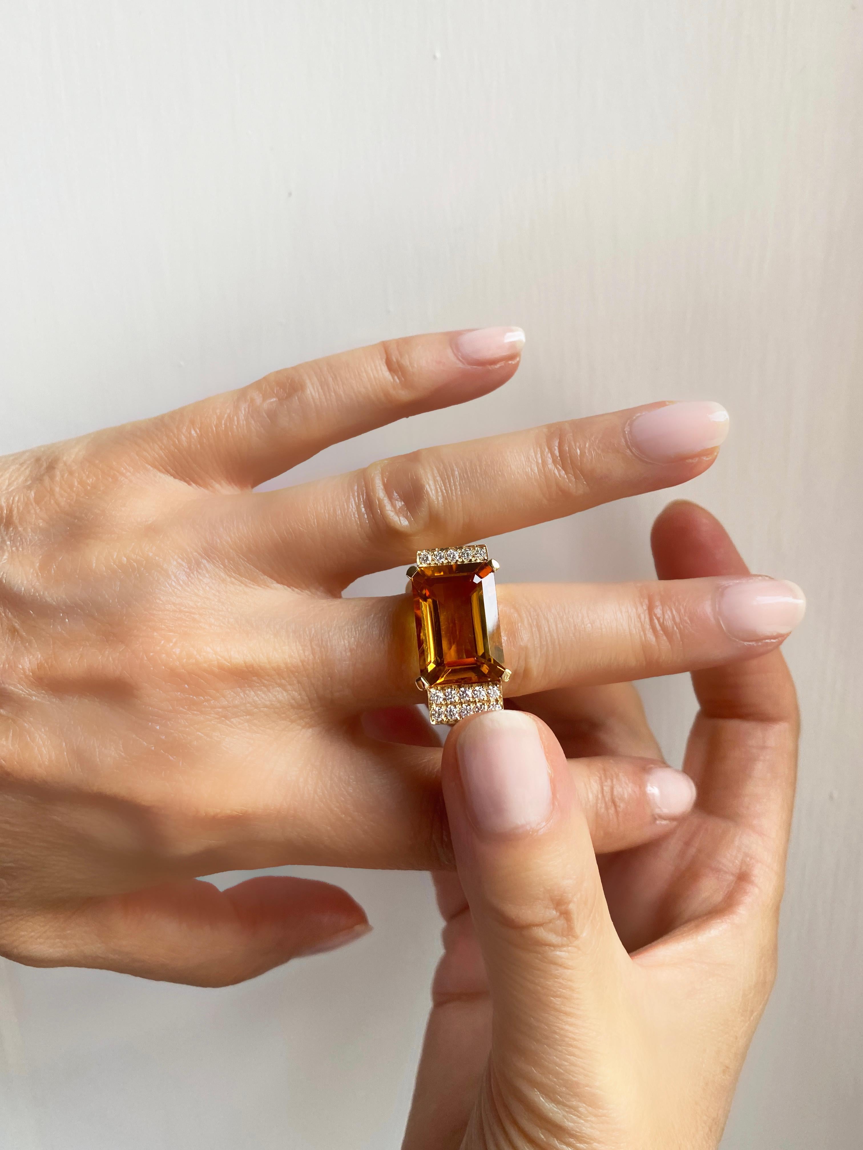 18K Yellow Gold Emerald Cut Citrine 0.30 White Diamonds Deco Style Cocktail Ring For Sale 5