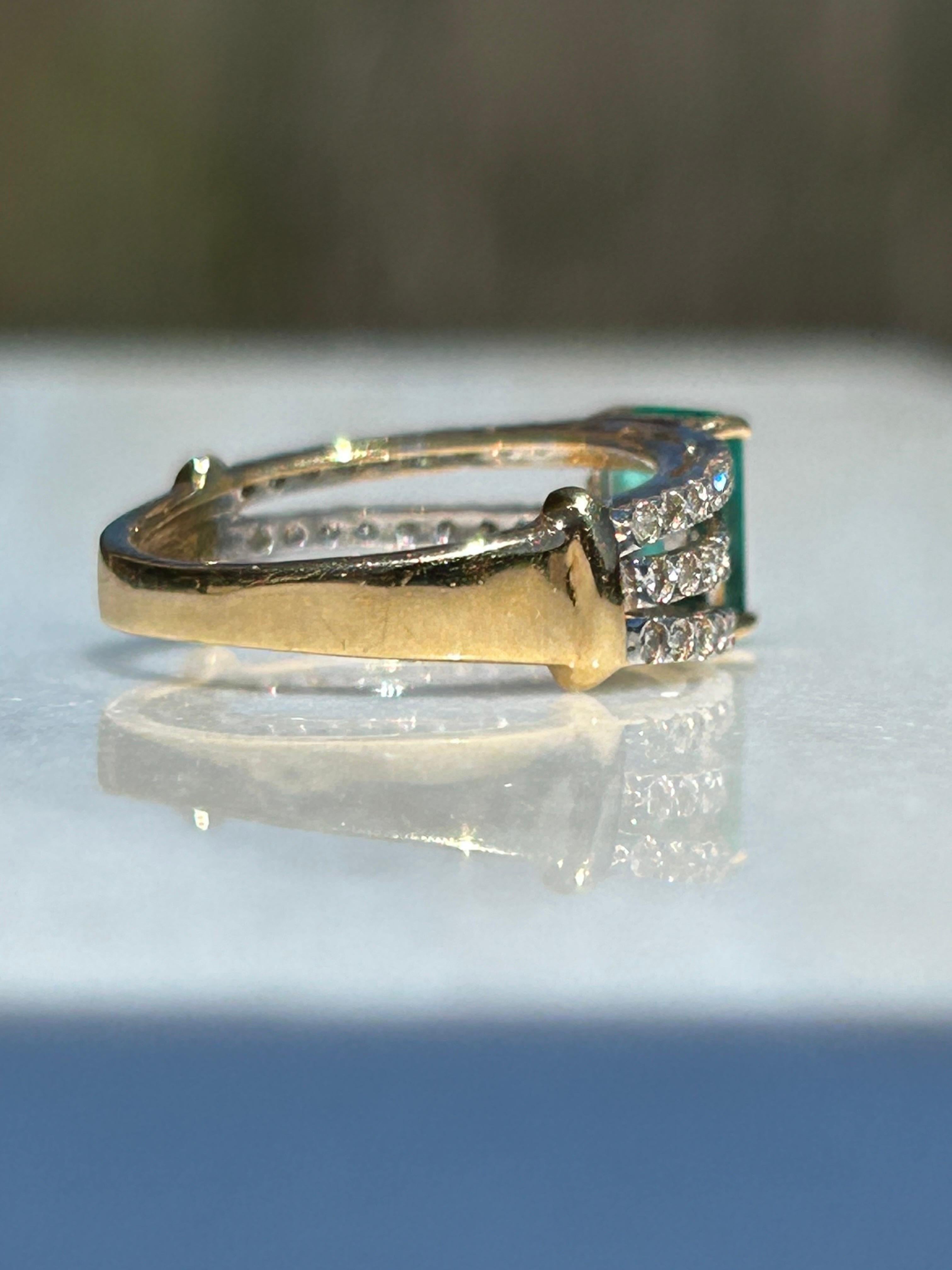 18k Yellow Gold, Emerald Cut Step Cut and 52 Round Brilliant For Sale 2