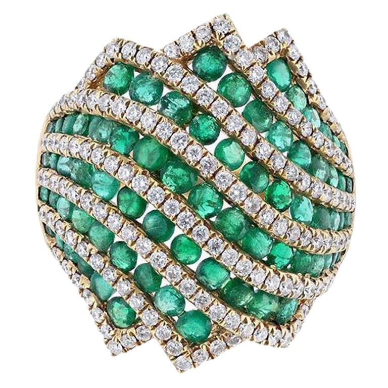 18 Karat Gelbgold Smaragd Diamant gewölbter Cocktail-Ring