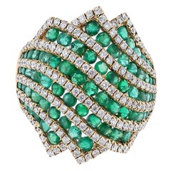 18 Karat Gelbgold Smaragd Diamant gewölbter Cocktail-Ring