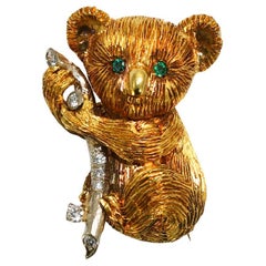 Vintage 18K Yellow Gold Emerald 
Diamond Koala Brooch 19g