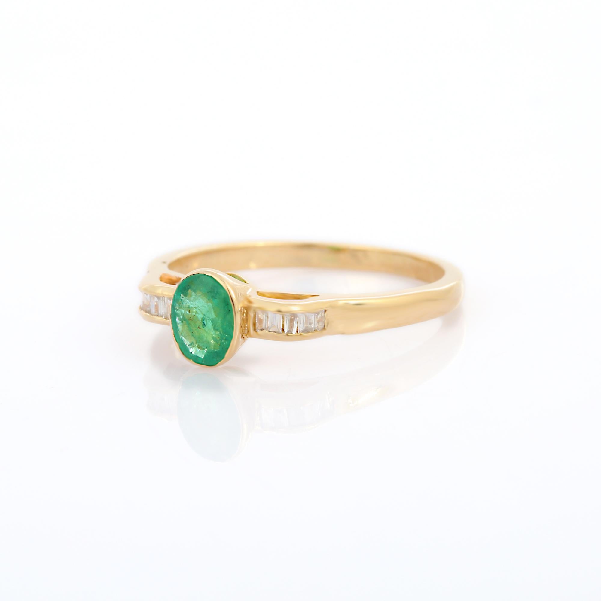 For Sale:  Minimalist 18k Solid Yellow Gold Emerald Diamond Ring 2