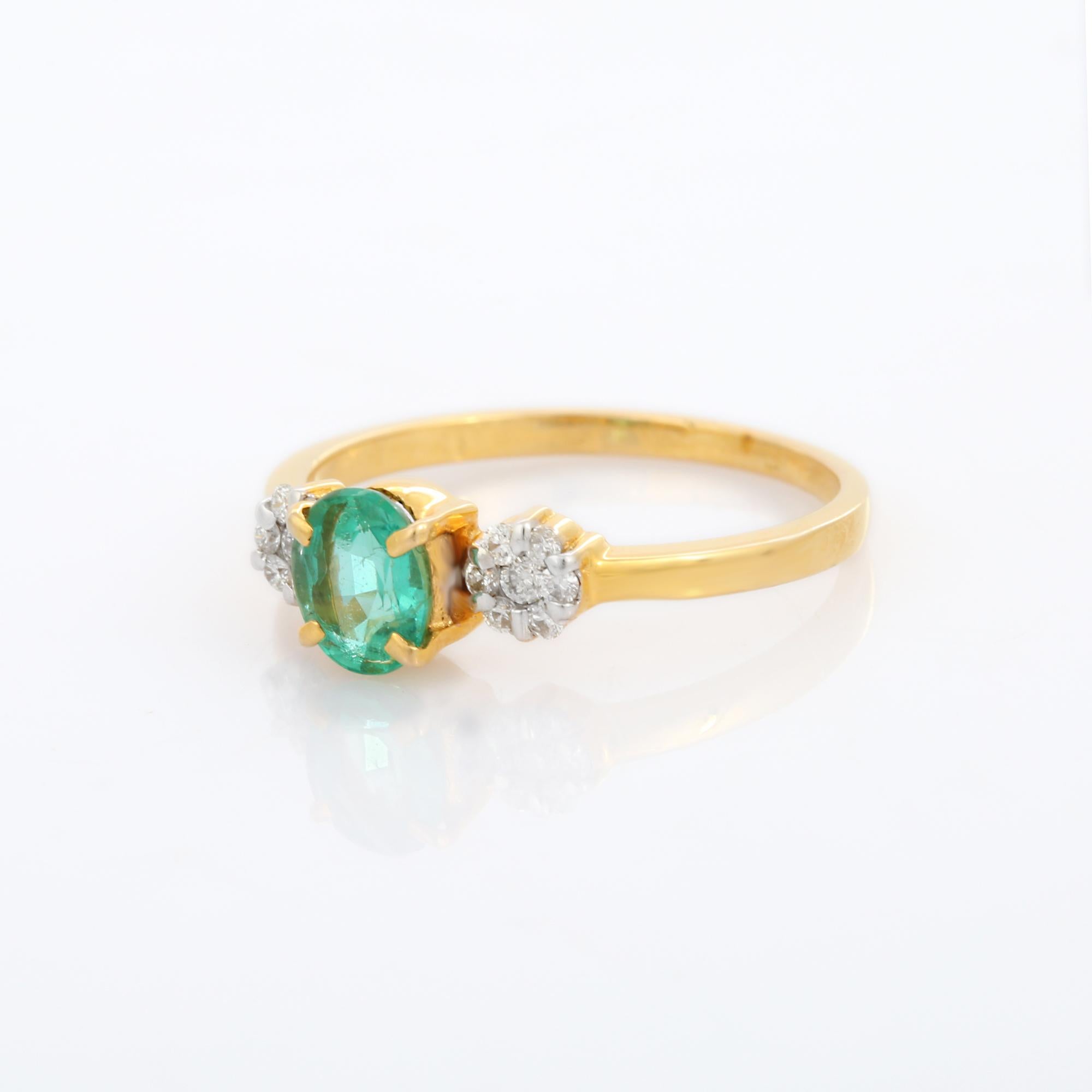 For Sale:  18k Solid Yellow Gold Natural Emerald Diamond Cluster Ring 3