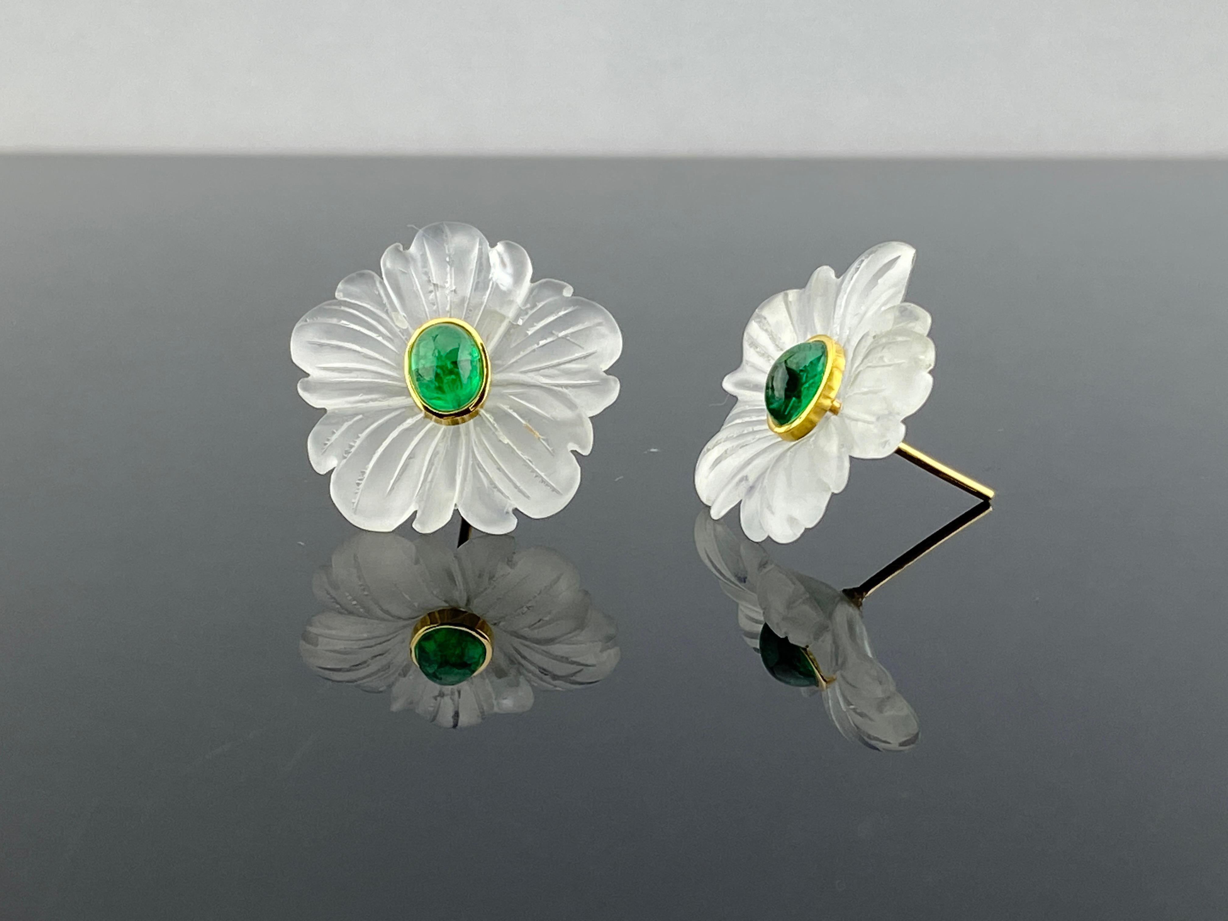 Art Deco 18K Yellow Gold Emerald Earrings For Sale