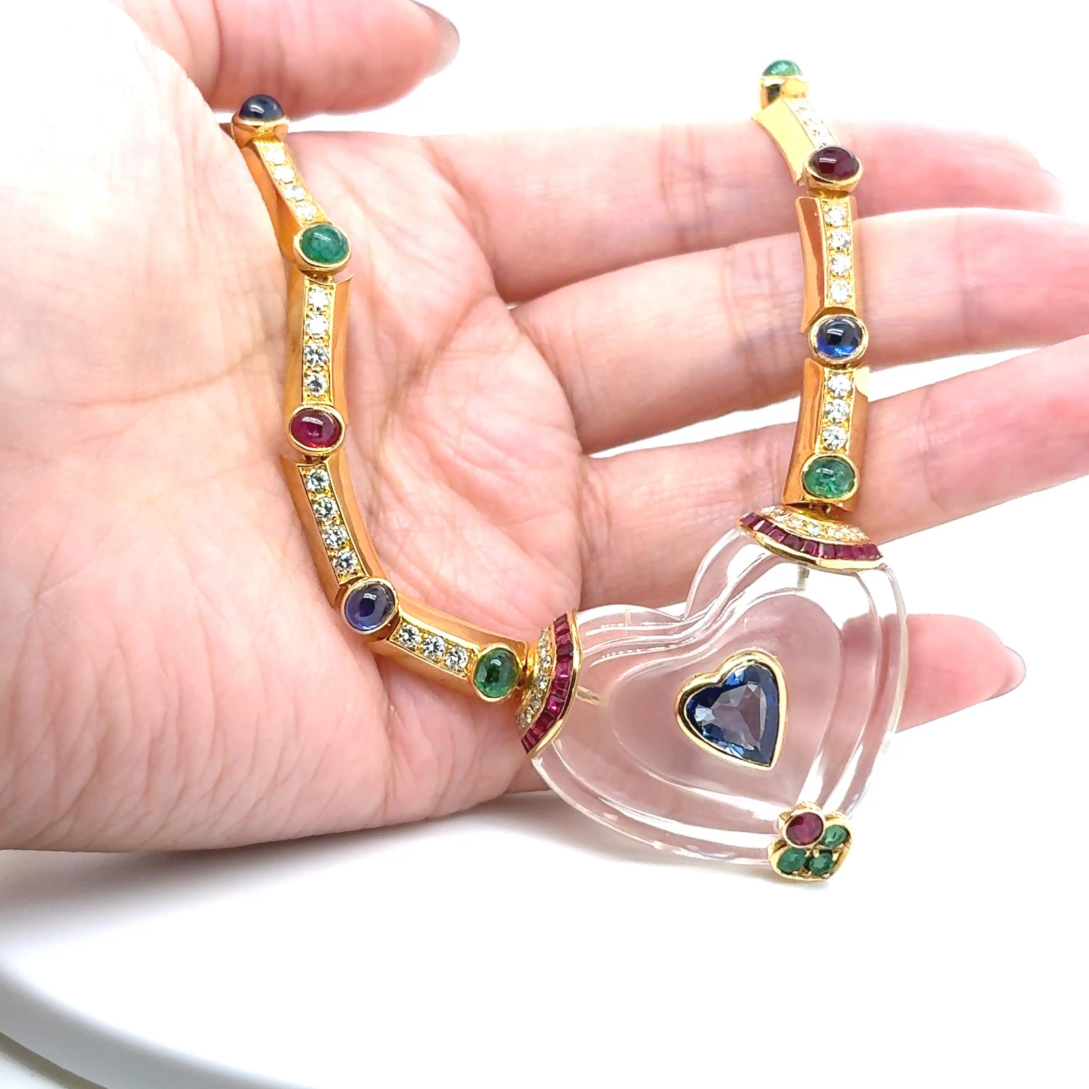 Collier en or jaune 18k Emeraude Rubis Saphir Diamant Coeur en vente 10