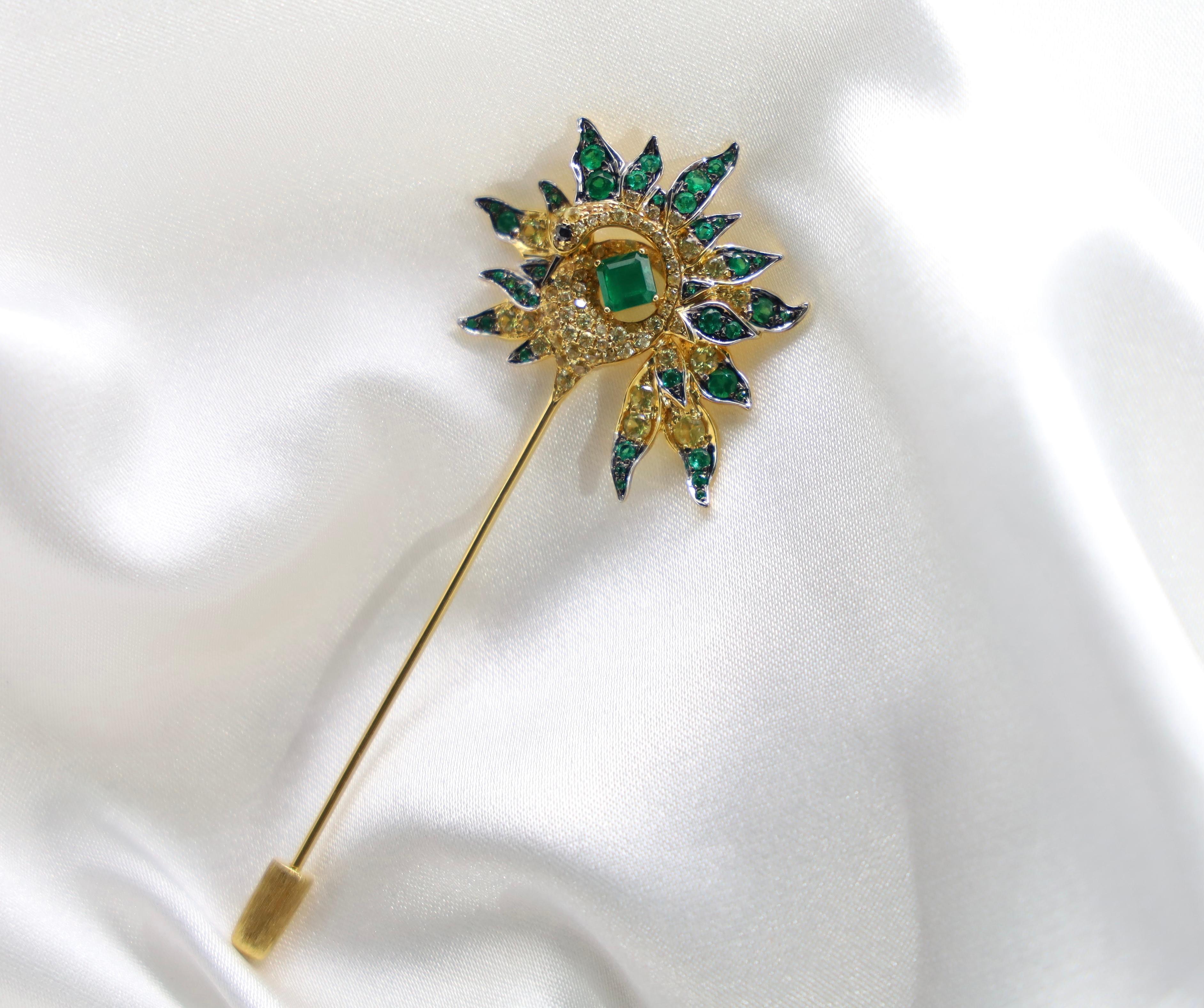 18K Yellow Gold Emerald & Yellow Sapphire Brooch For Sale 1