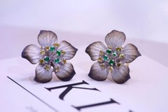 Gradient Colored 18K Gold Flower Designed Emerald and Yellow Sapphire Earrings