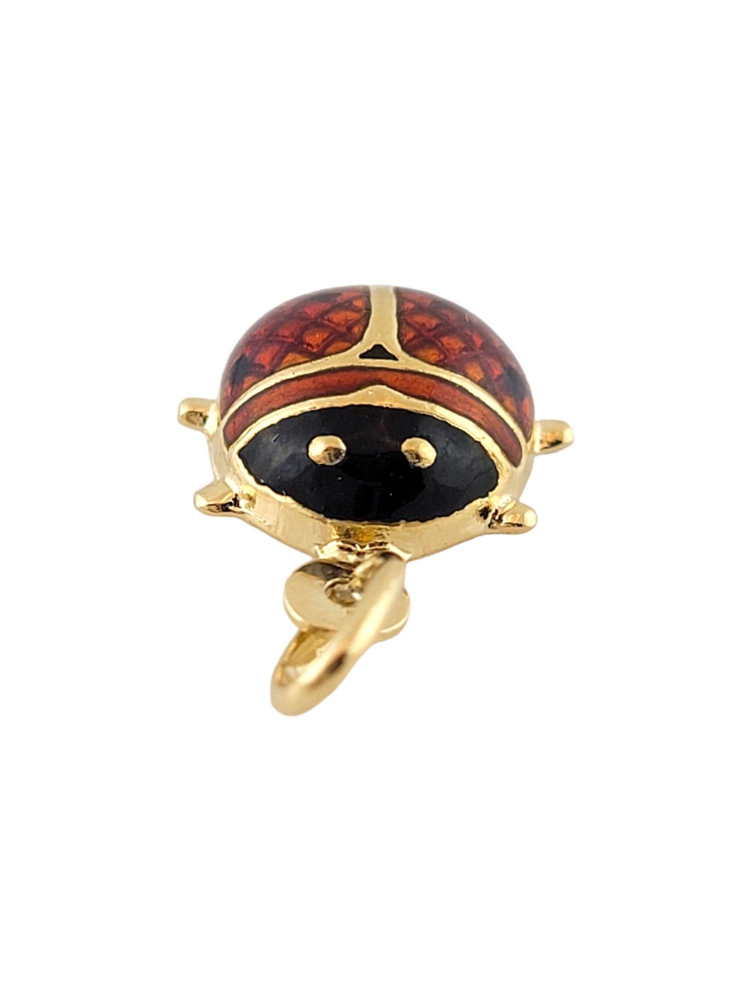 Vintage 18K Yellow Gold Enamel Ladybug Charm

Adorable 18K yellow gold lady bug charm with beautiful red and black enamel!

Size: 17mm X 13mm X 5.5mm
Length w/ bail: 22.5mm

Weight: 1.6 g/ 1.0 dwt

Hallmark: 750

Very good condition, professionally