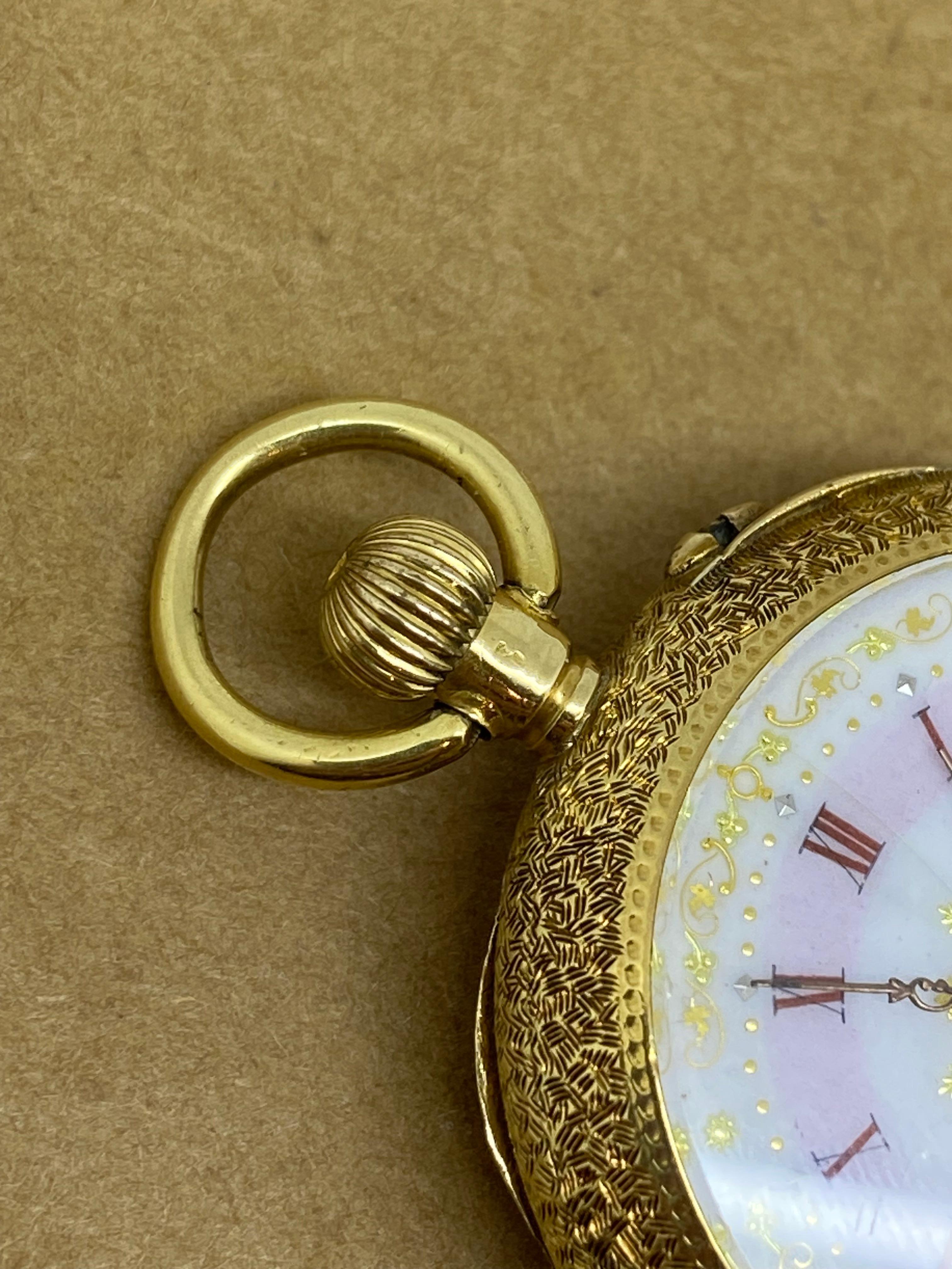 Montre de poche ancienne pour dames en or jaune 18K et émail avec motif de buisson rose à face ouverte en vente 6