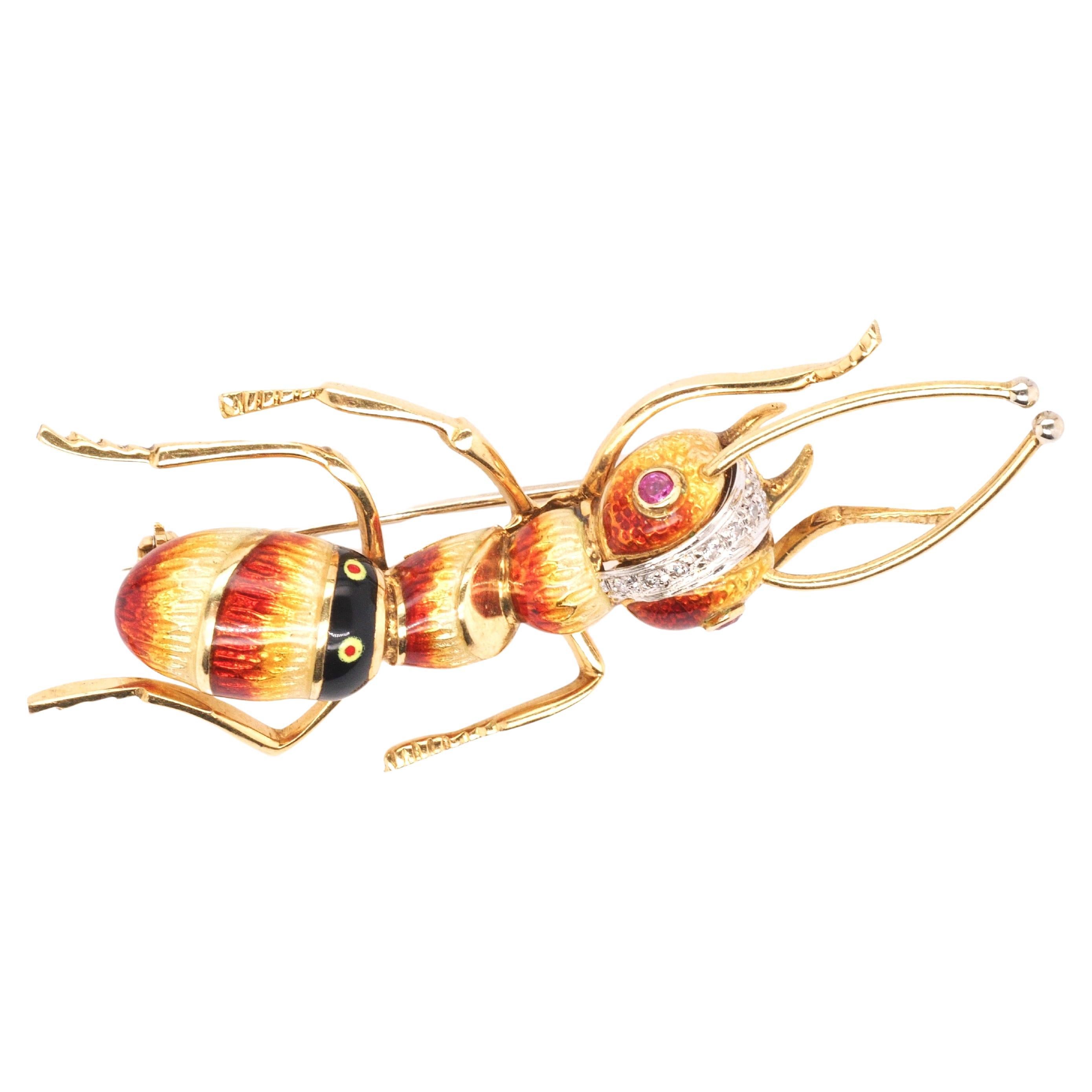 Ant Bug Brosche aus 18 Karat Gelbgold mit Emaille, Rubin und Diamanten