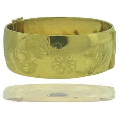 18k Yellow Gold Engraved Bangle Bracelet