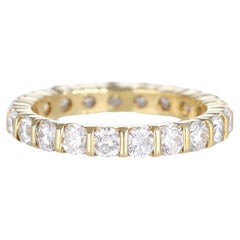 Anillo de Eternidad de Oro Amarillo de 18 K con Diamantes Blancos Naturales