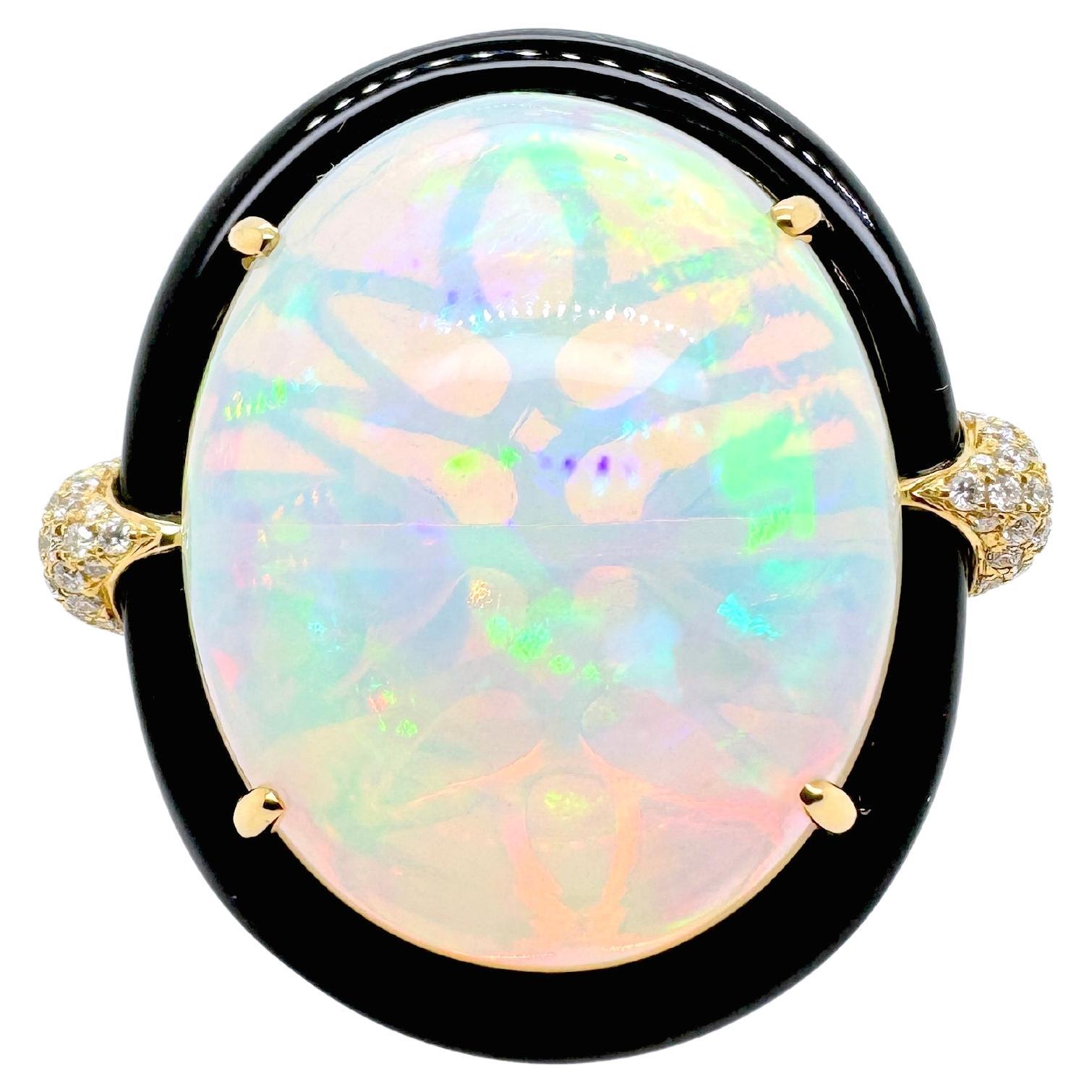 18k Yellow Gold Ethiopian Opal Diamond Ring im Angebot