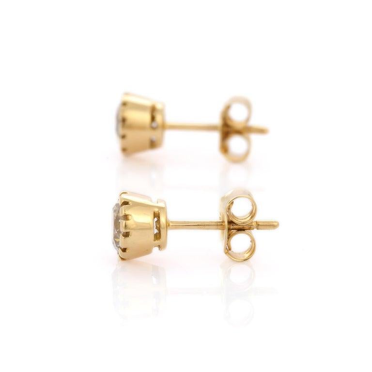 Orecchini con diamante sfaccettato in oro giallo 18K Regalo per la mamma In condizioni Nuovo in vendita a New York, NY