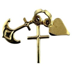 18K Yellow Gold Faith, Hope, Charity Charm Pendant #19605