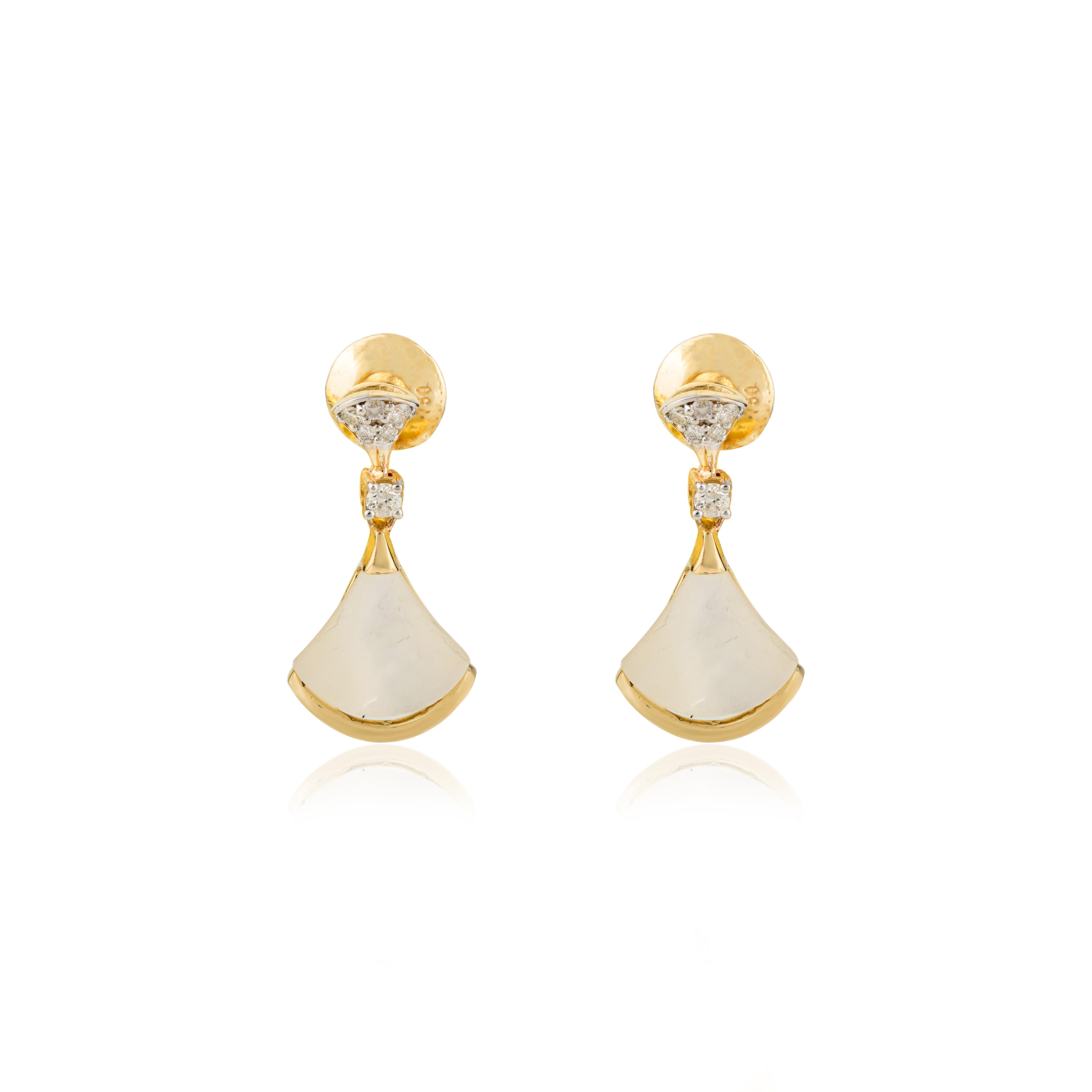 Modern 18k Yellow Gold Fan Shape Mother of Pearl and Diamond Dangle Earrings For Sale