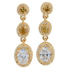 Boucles d'oreilles pendantes en or jaune 18k avec 2.18 ct de diamants naturels IGI Cert