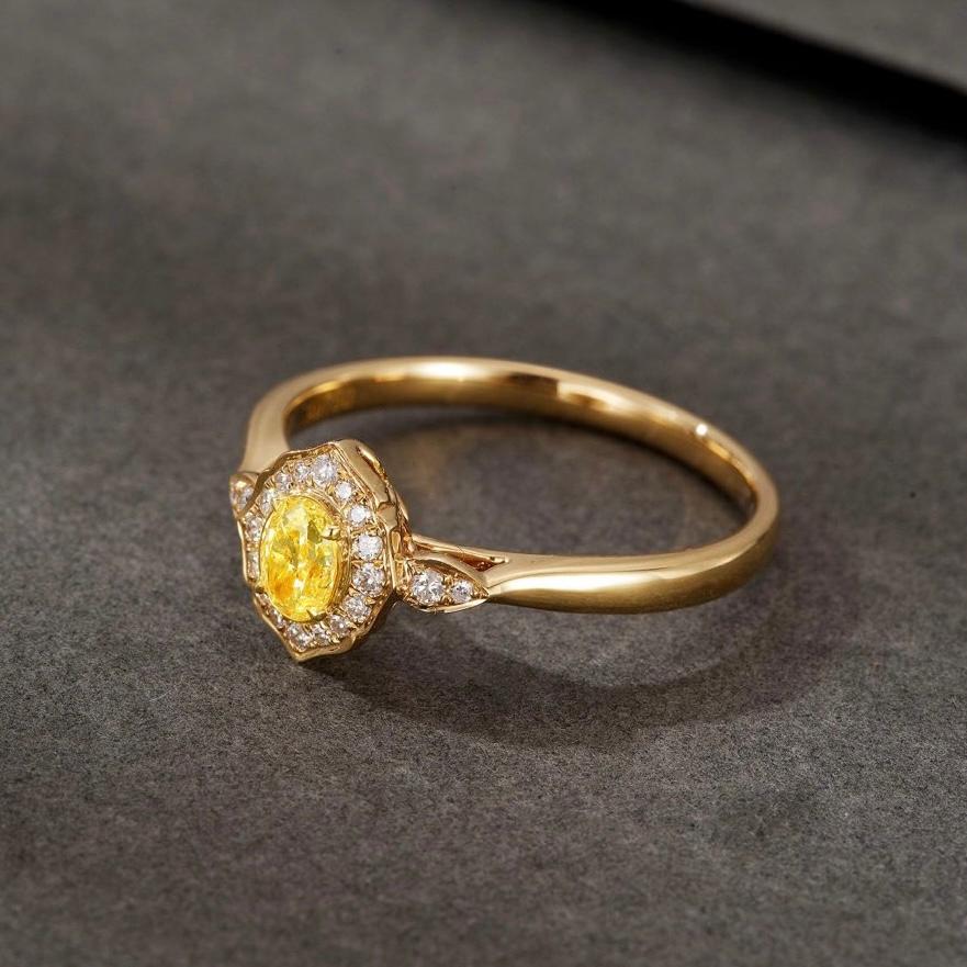 Antique Cushion Cut 18K Yellow Gold Fancy Yellow Diamond Classic Ring with Diamonds For Sale
