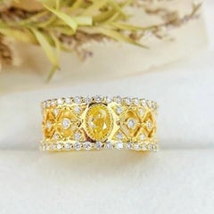 18K Yellow Gold Fancy Yellow Diamond & Diamond Lace Ring