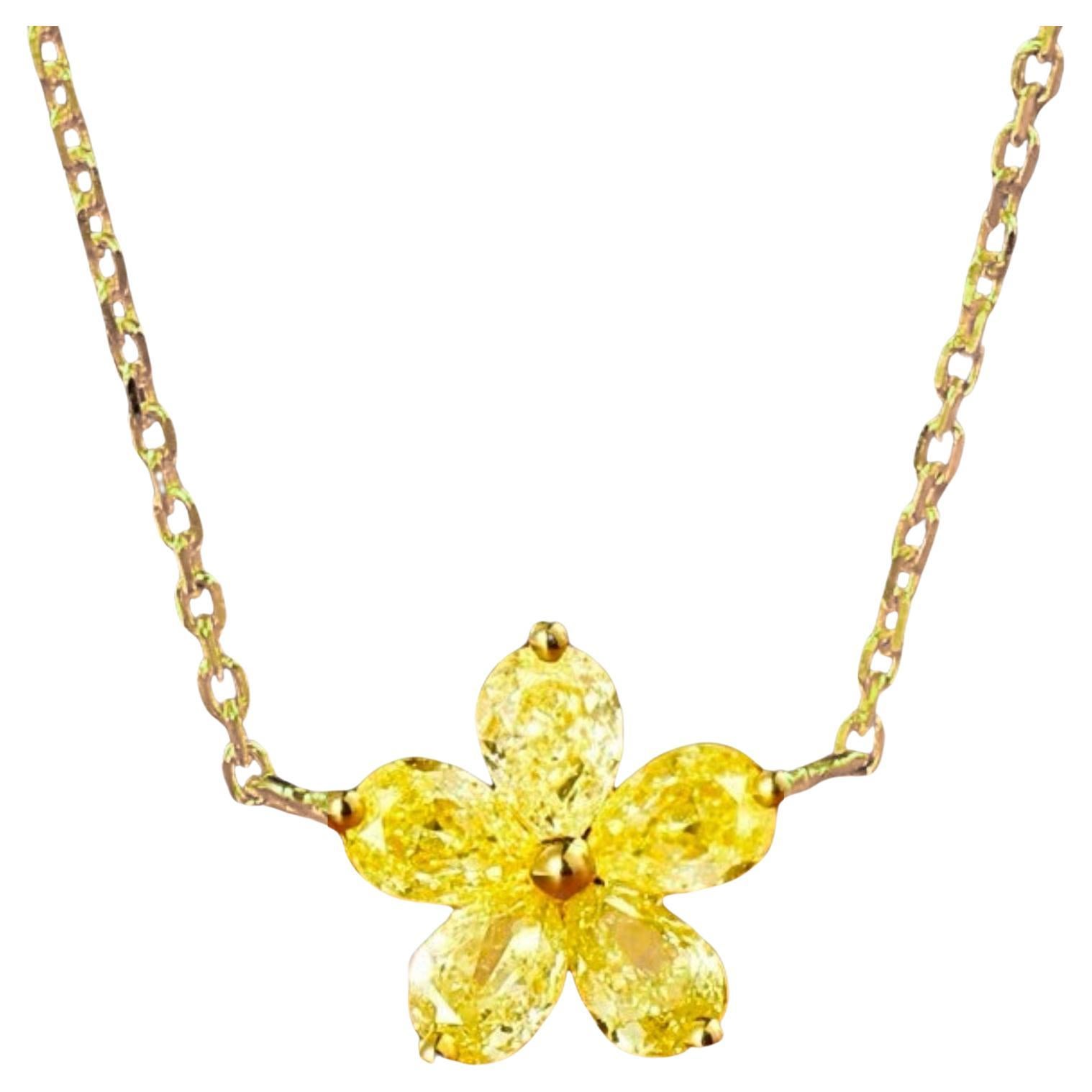 18K Yellow Gold Fancy Yellow Diamond Flower Pendant Necklace