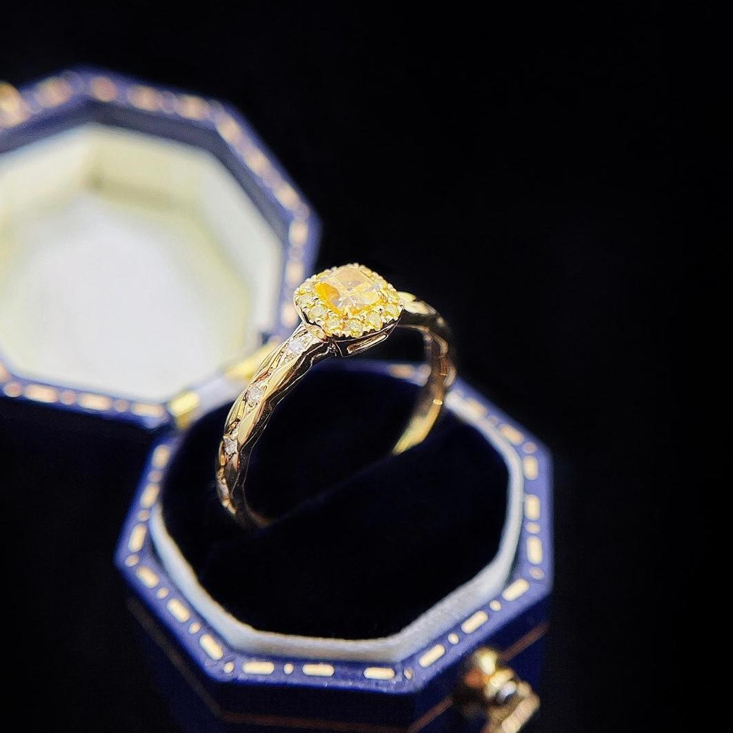 Cushion Cut 18K Yellow Gold Fancy Yellow Diamond Minimalist design Engagement Ring For Sale