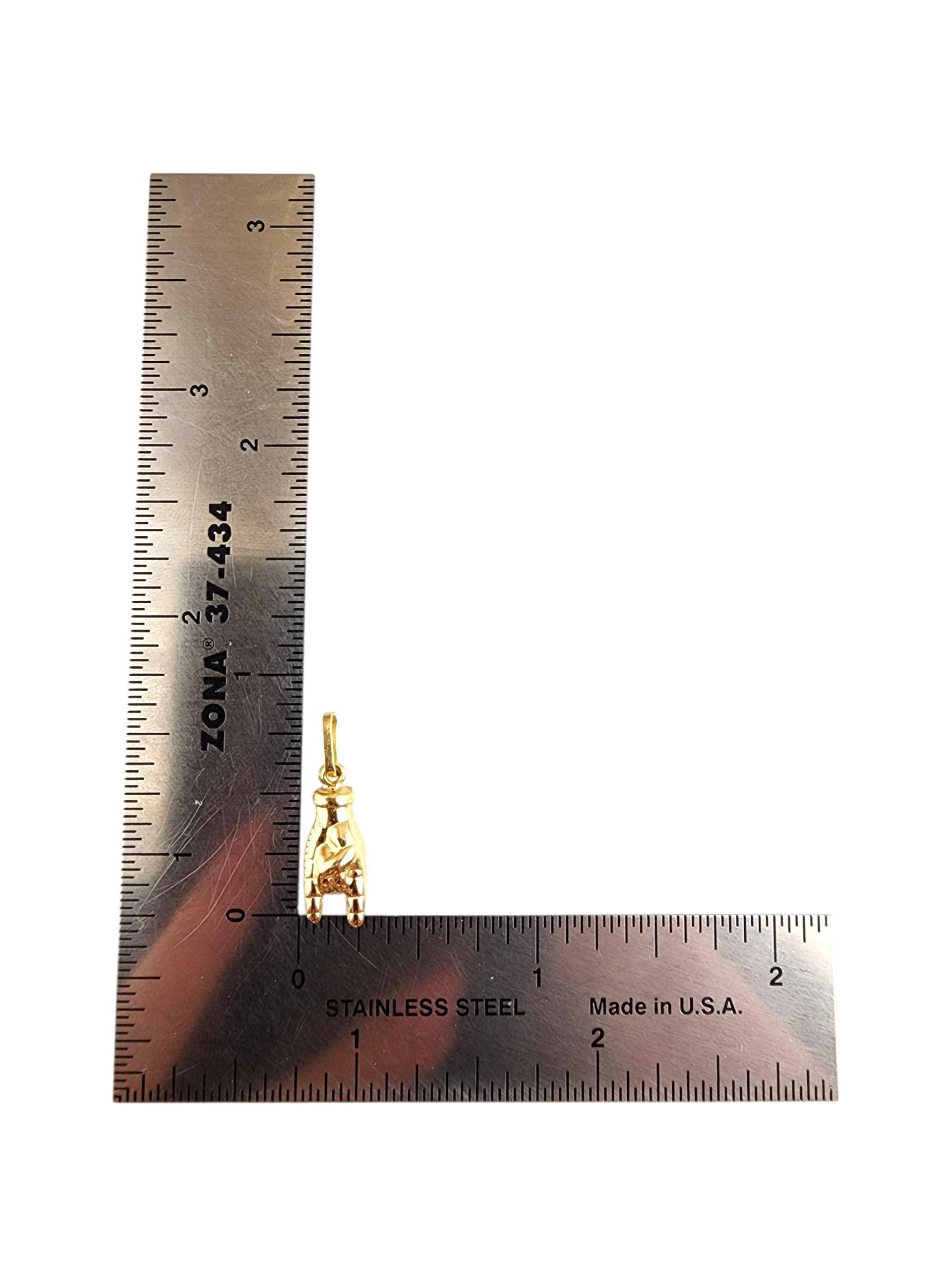 Charm Figa Hand Malocchio in oro giallo 18K #22501 in vendita 2