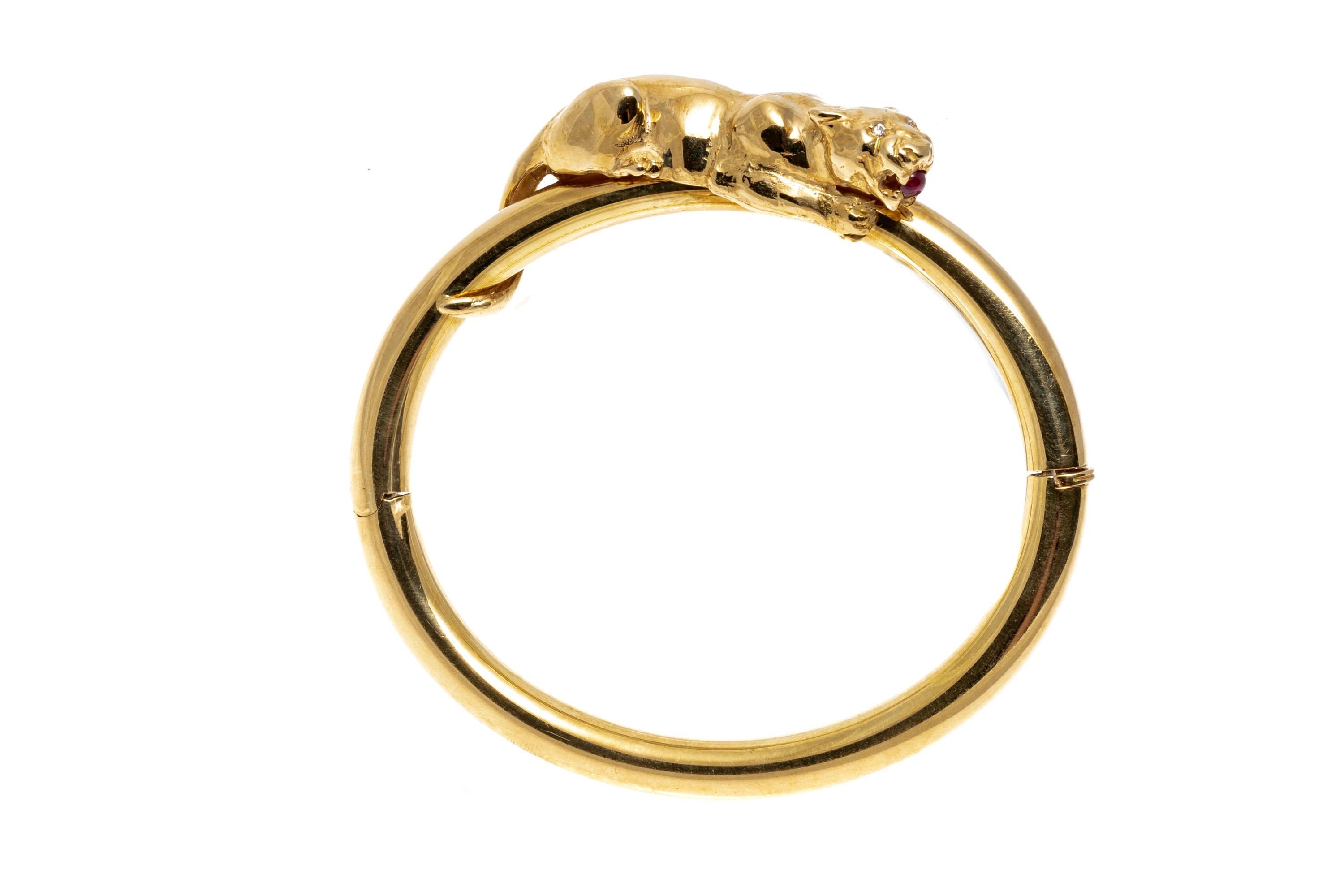 18k Yellow Gold Figural Crouching Panther Hinged Bangle Bracelet For Sale 5