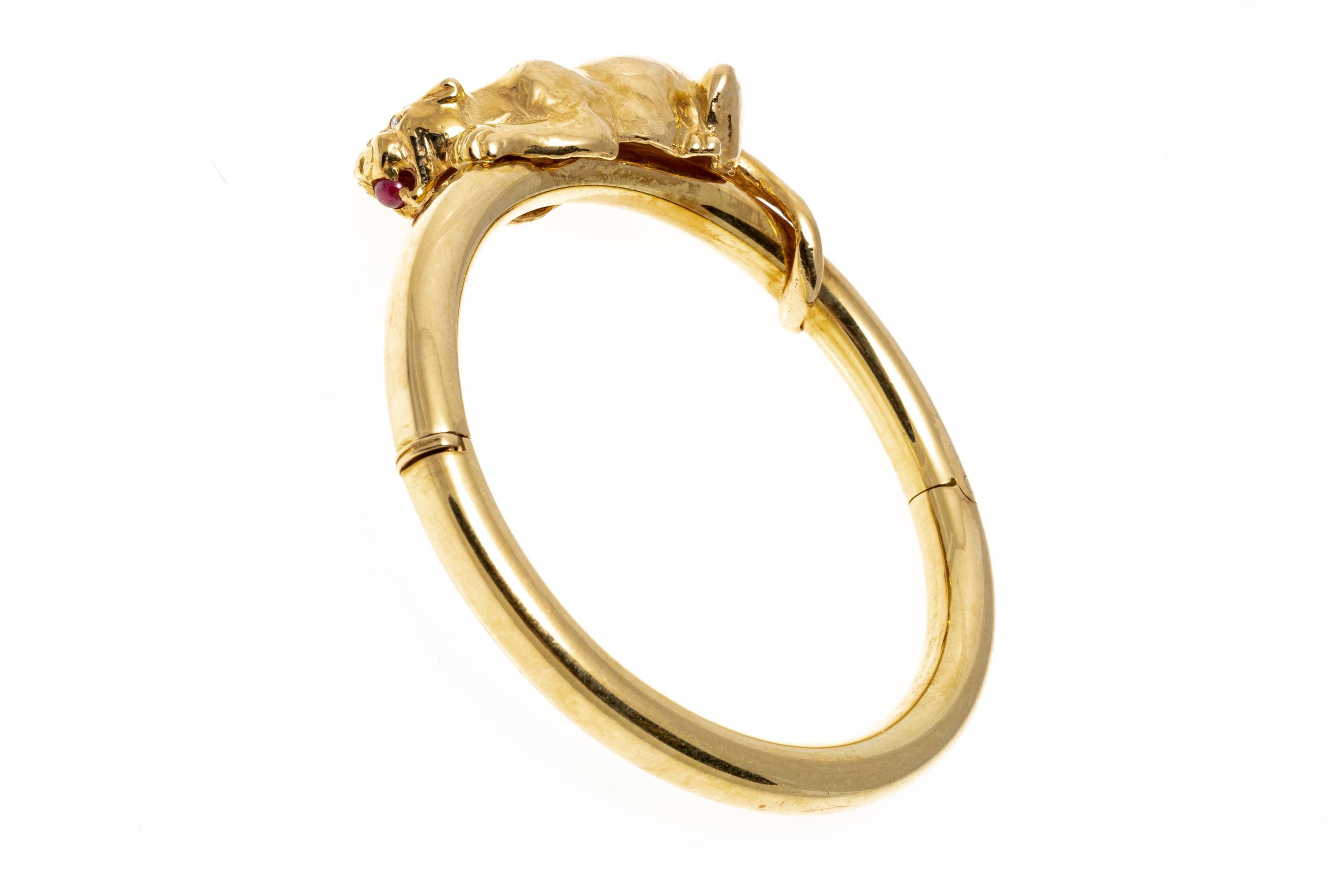 Women's 18k Yellow Gold Figural Crouching Panther Hinged Bangle Bracelet For Sale