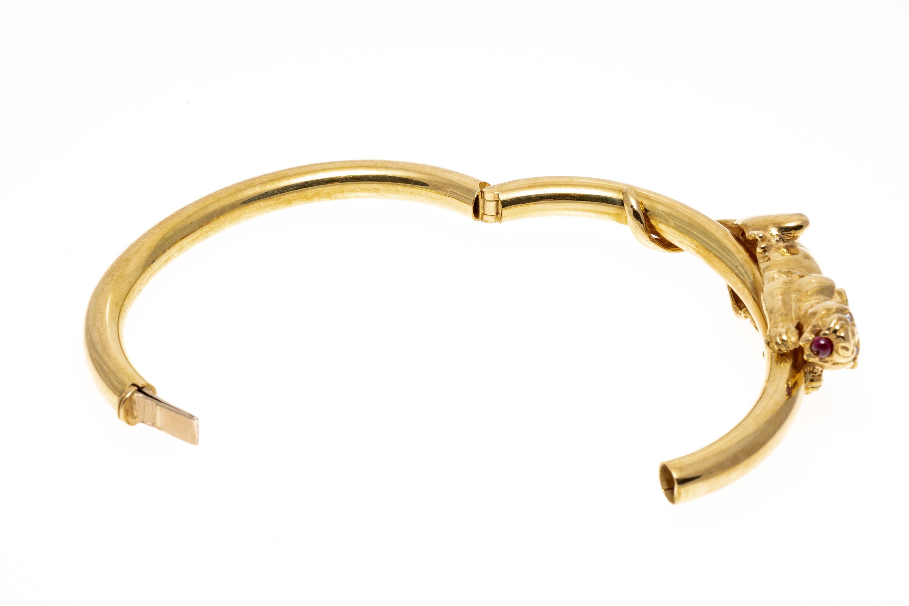 18k Yellow Gold Figural Crouching Panther Hinged Bangle Bracelet For Sale 2