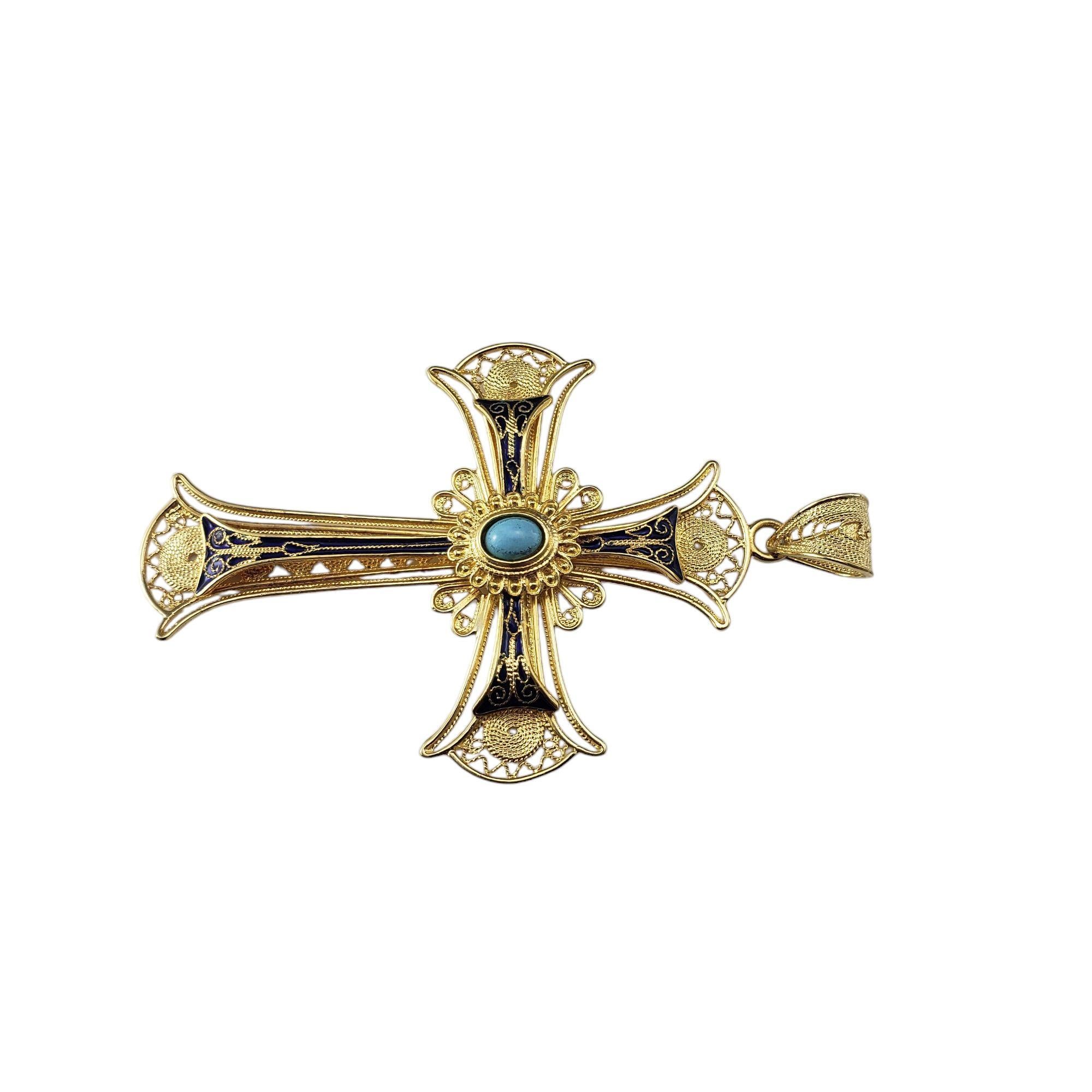 Taille ovale Pendentif croix filigrane en or jaune 18 carats, émail bleu et turquoise n° 21123 en vente