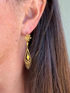 18K Yellow Gold Filigree Dangle Earrings