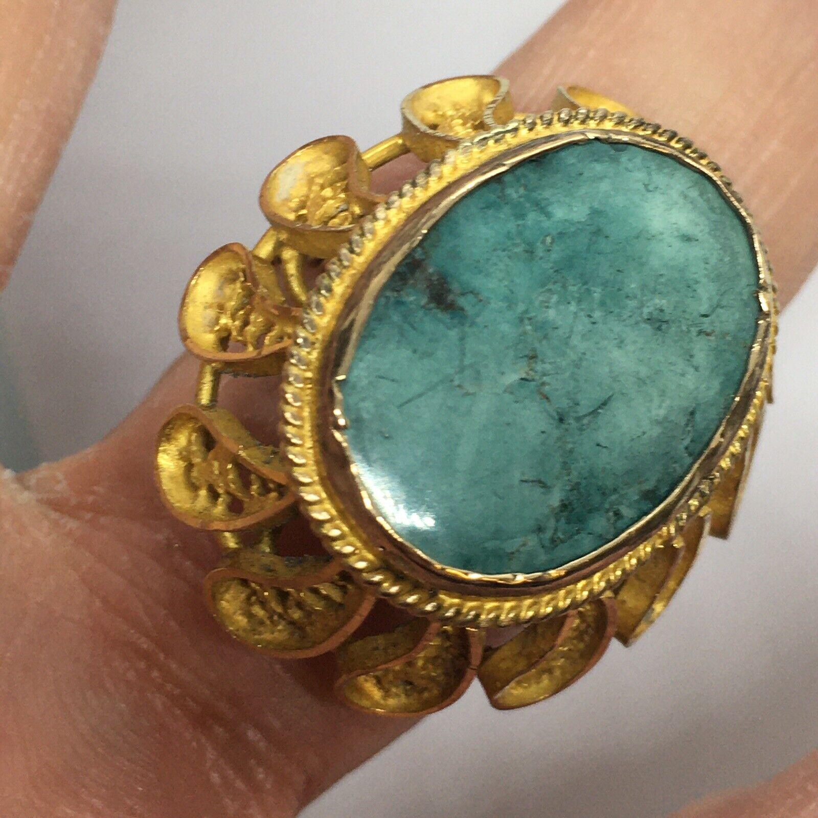 18k Yellow Gold Filigree Natural Turquoise Ring 30 mm Top 12.8 gram size 7 In Good Condition For Sale In Santa Monica, CA