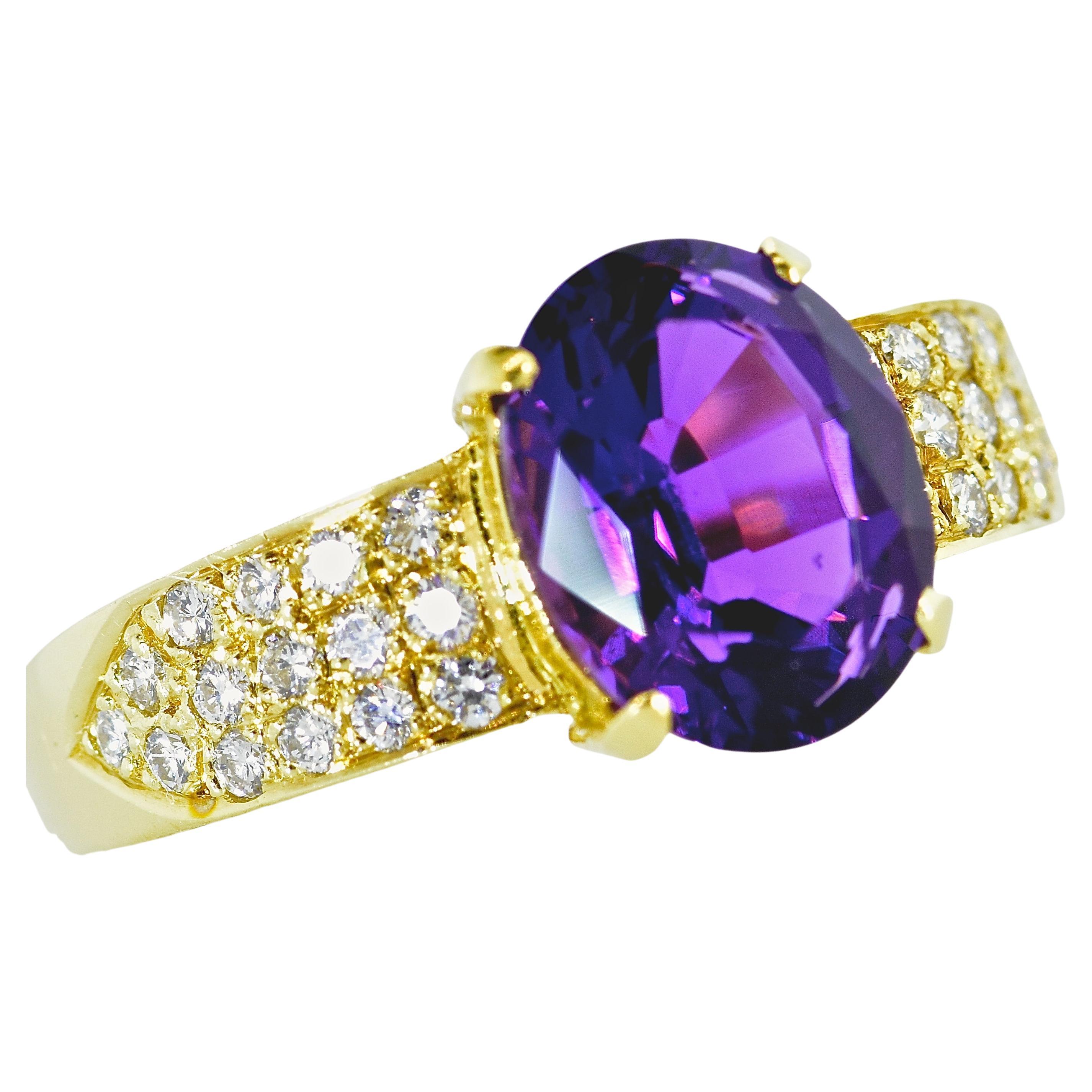 18K Yellow Gold, Fine White Diamond and Vivid Purple Amethyst Ring For Sale