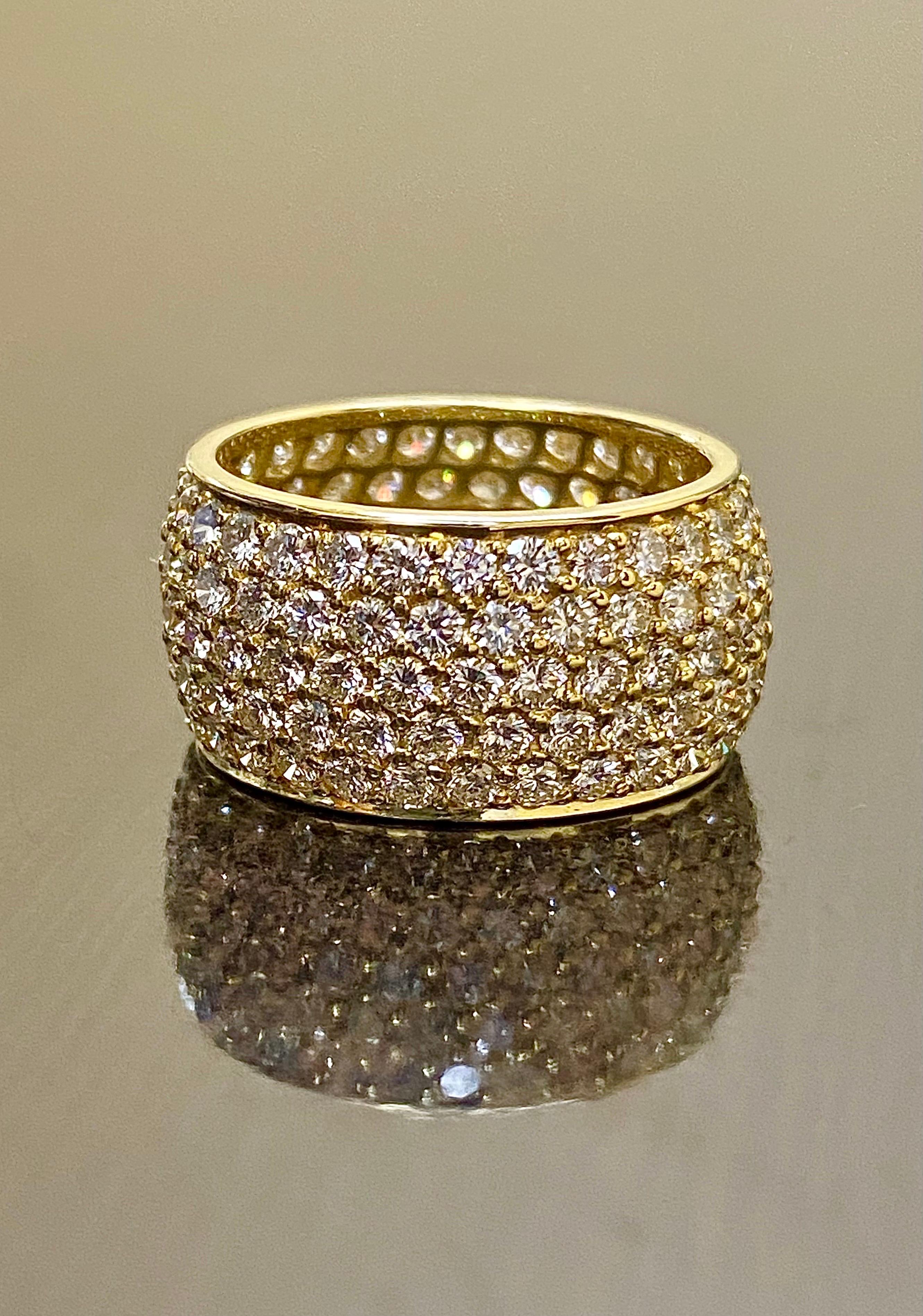 Bague de fiançailles en or jaune 18 carats à cinq rangées de diamants pavés de 6 carats en vente 8
