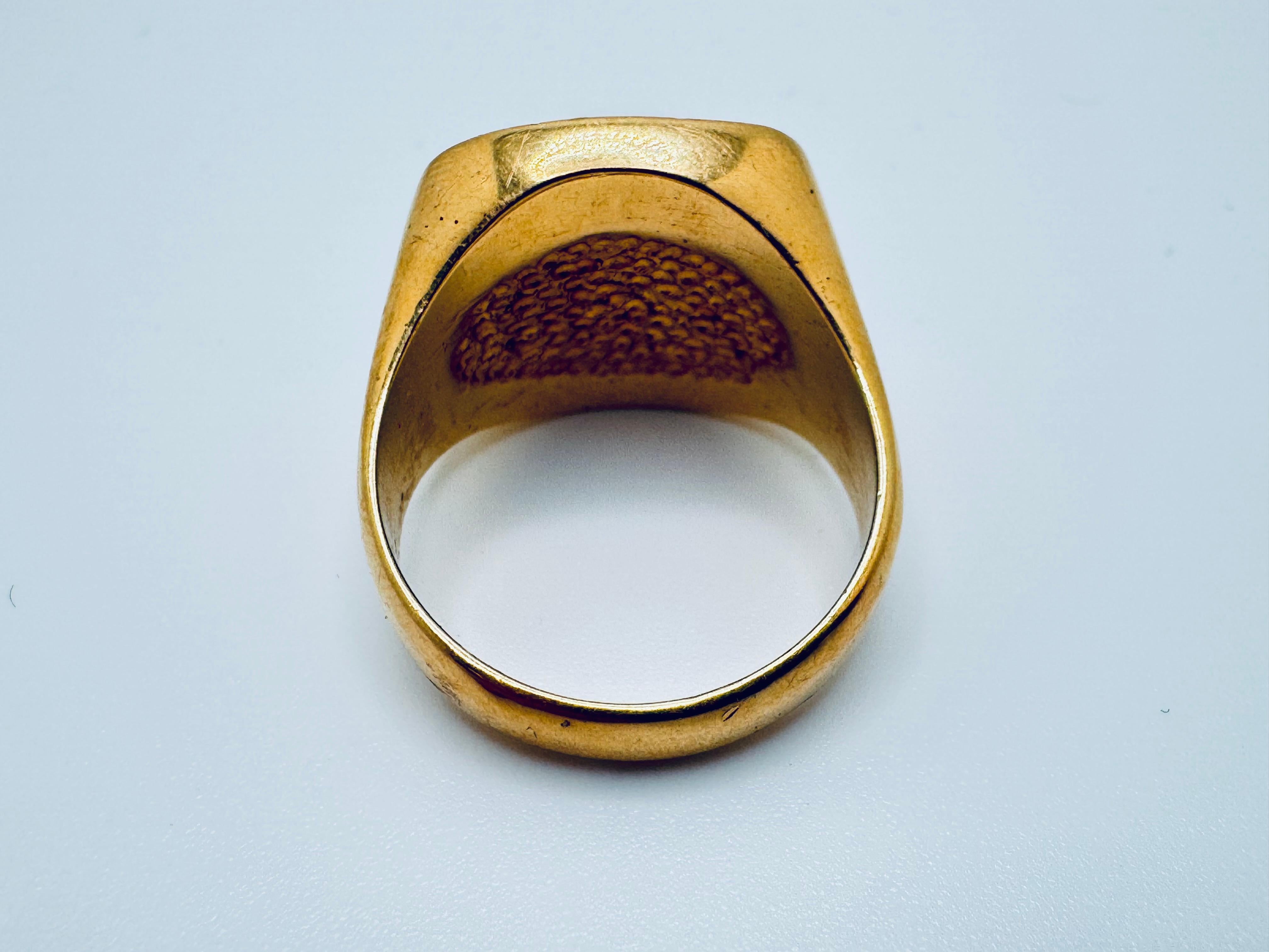Women's or Men's 18K Yellow Gold Flat Surface Ring For Sale