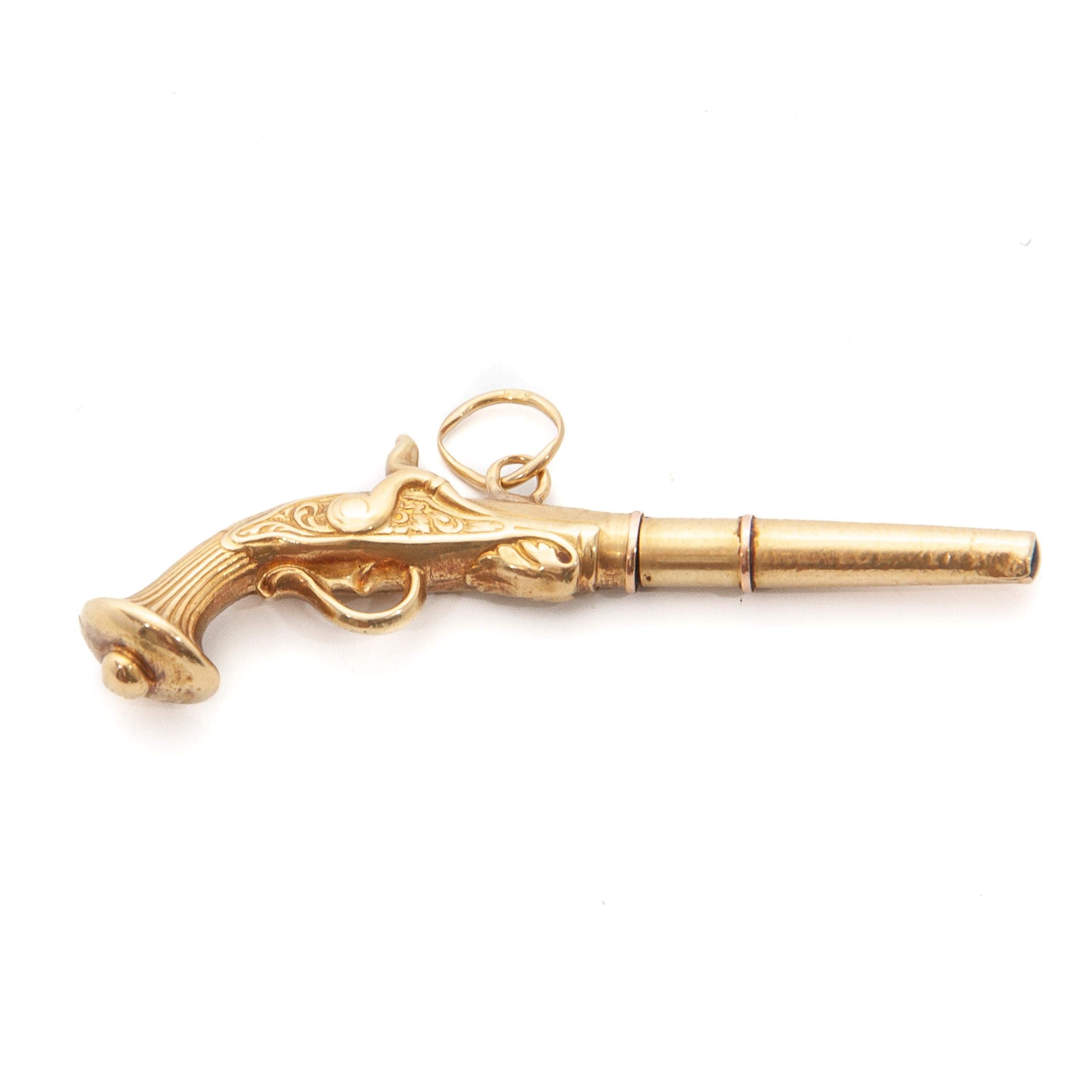 Antike Gold Flintlock Revolver Taschenuhr-Schlüssel-Anhänger mit Schlüsselanhänger im Zustand „Gut“ im Angebot in Rotterdam, NL