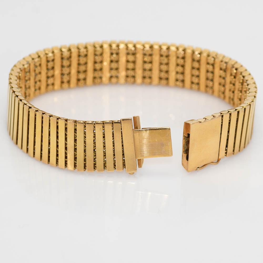 18K Yellow Gold Floral Pattern Bracelet 50.7gr For Sale 1