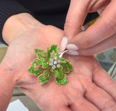 18K Yellow Gold Floral Pin with Green Enamel and Round Diamonds 0.85 Carats