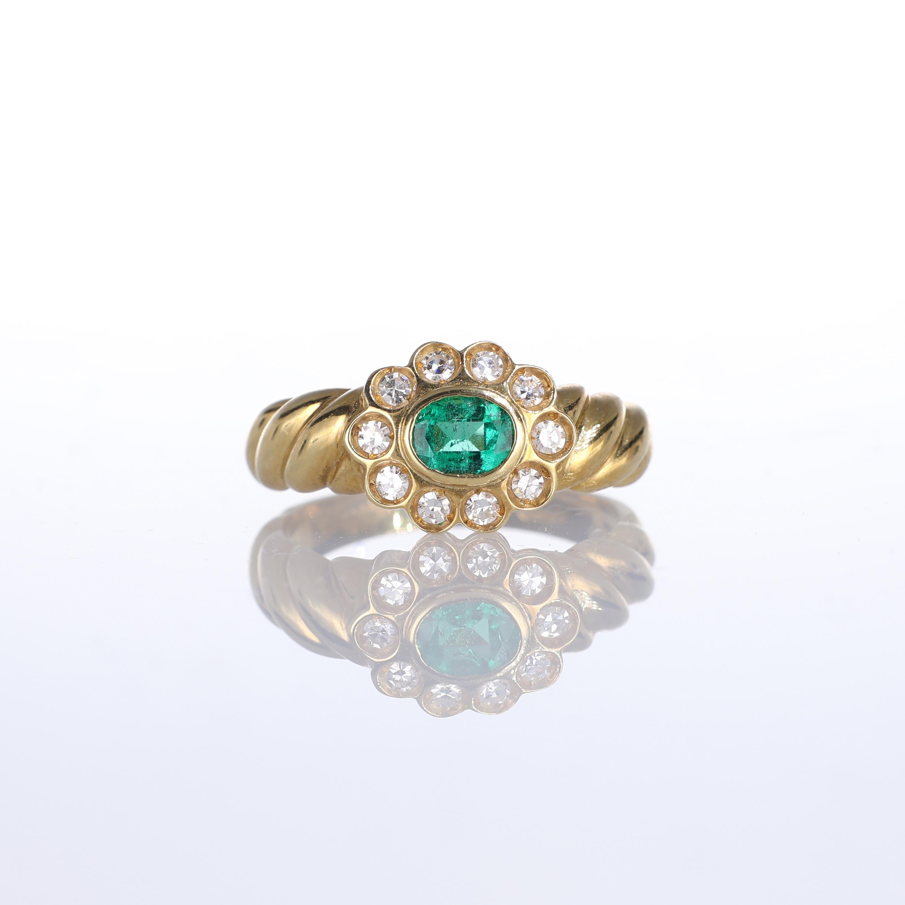 IMPORTANT NOTE:
✔ No additional costs will be added to this order.
✔ Shipping and customs duties are fully covered by us.
--------------------
A beautifully crafted 18k yellow gold ring featuring an elegant floral design. At its center lies a vivid