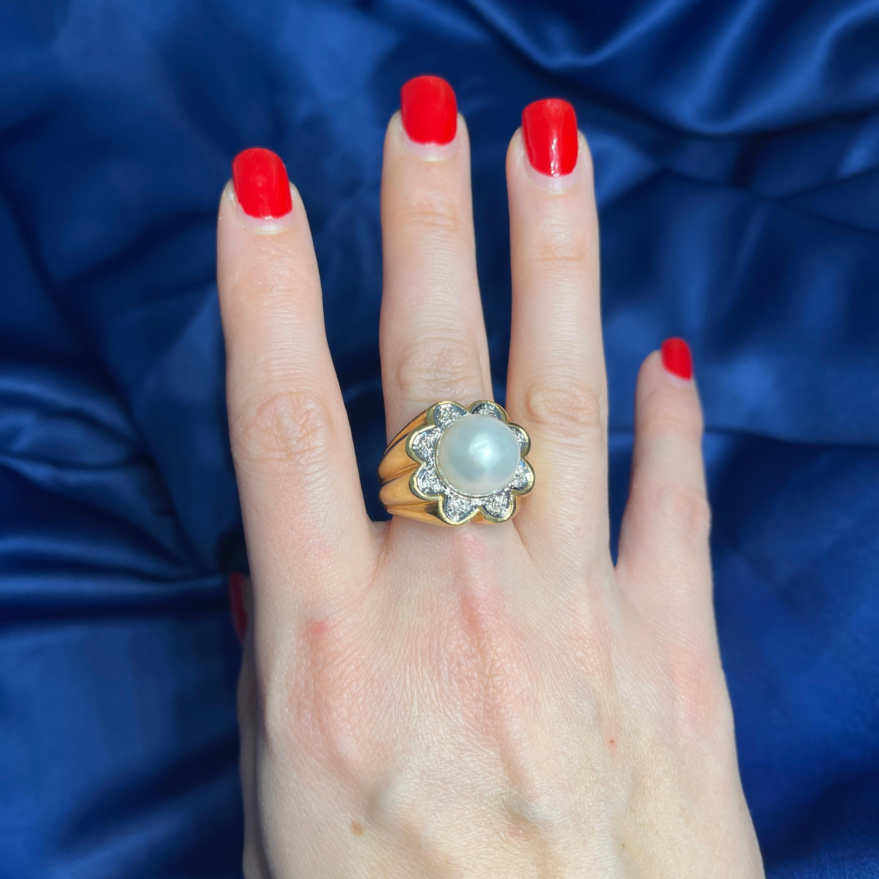 18K Yellow Gold Floral Ring with Pearl and Diamond Accents For Sale 2